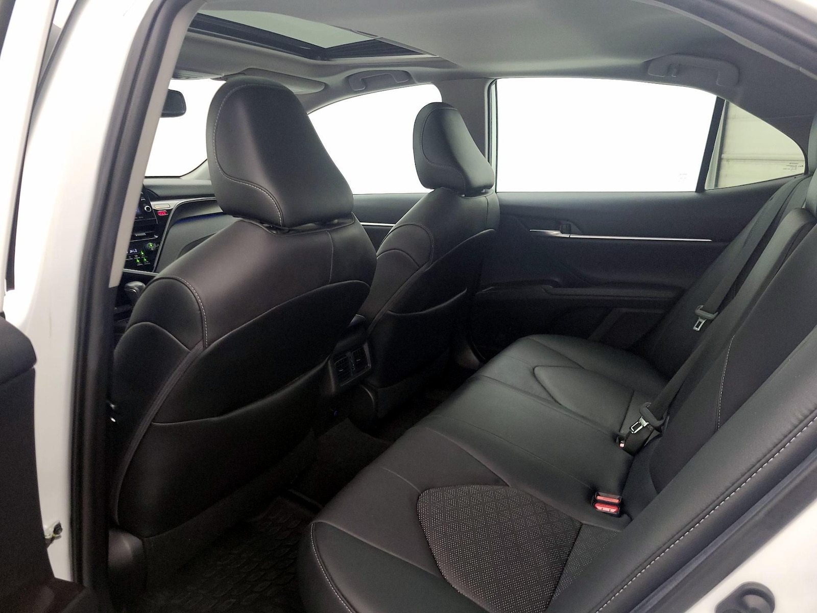 2021 Toyota Camry XSE - Photo 21