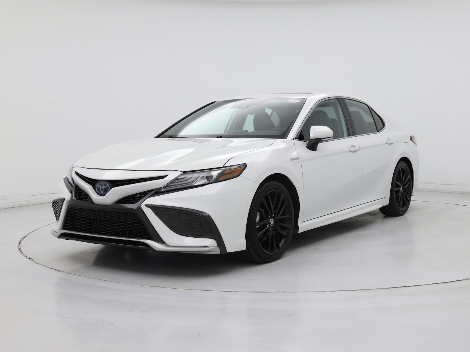 2021 Toyota Camry XSE - Photo 5