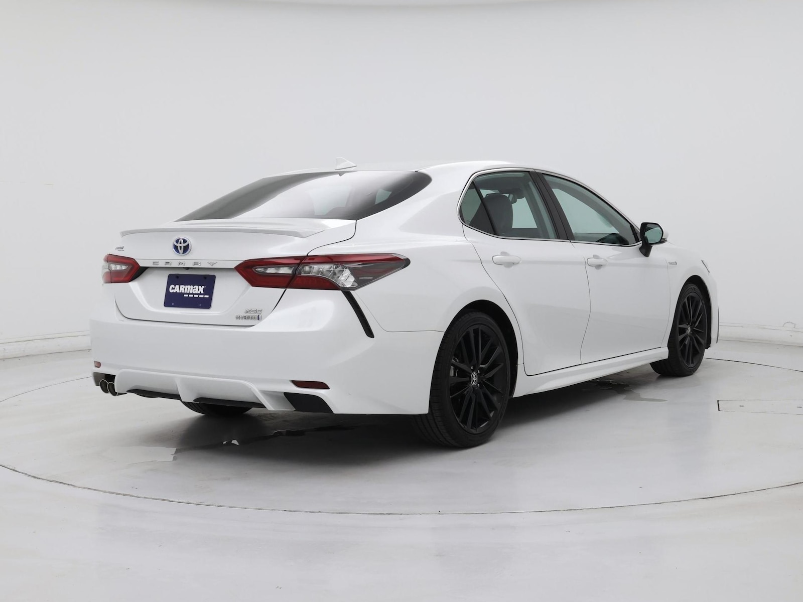 2021 Toyota Camry XSE - Photo 9