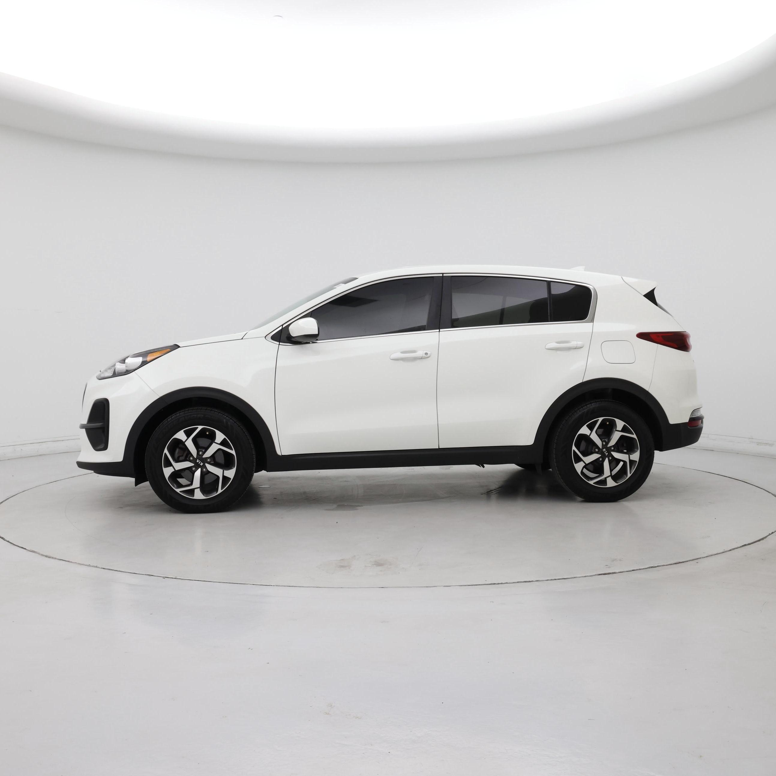 Thumbnail: 2020 Kia Sportage - 3