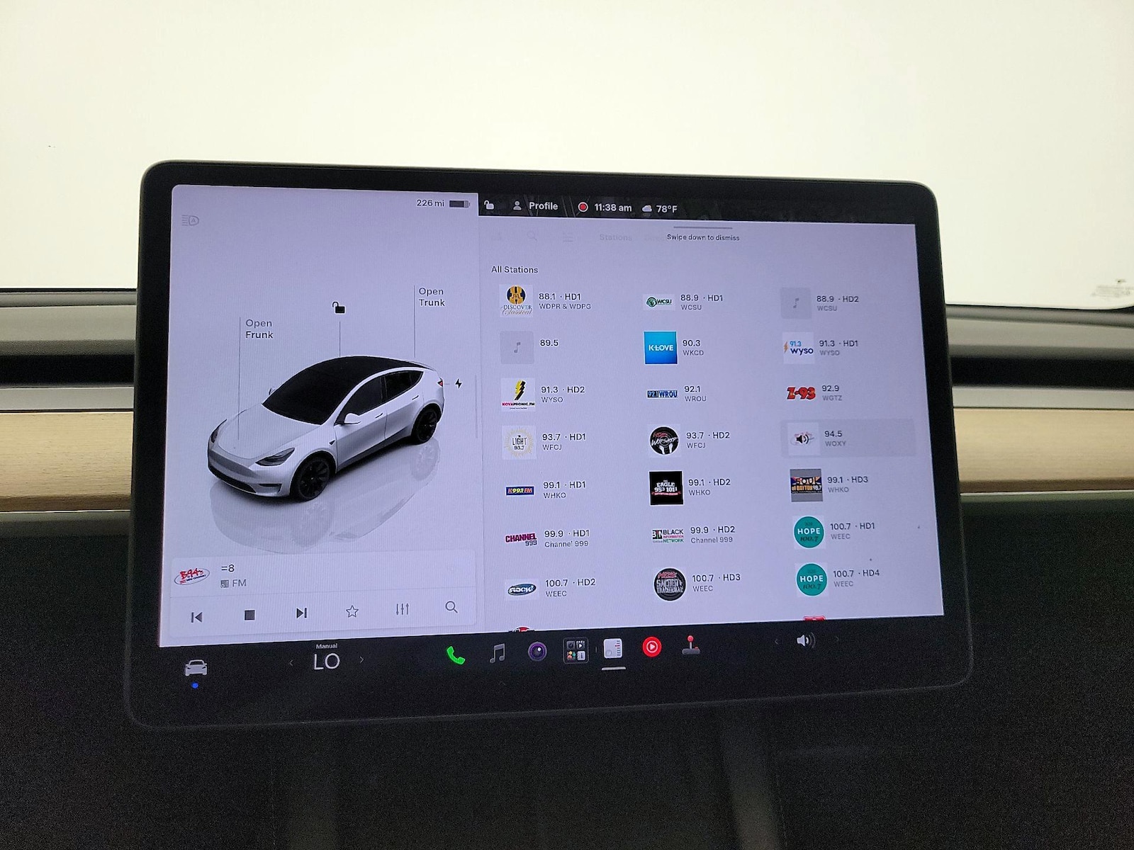 2023 Tesla Model Y Long Range - Photo 16