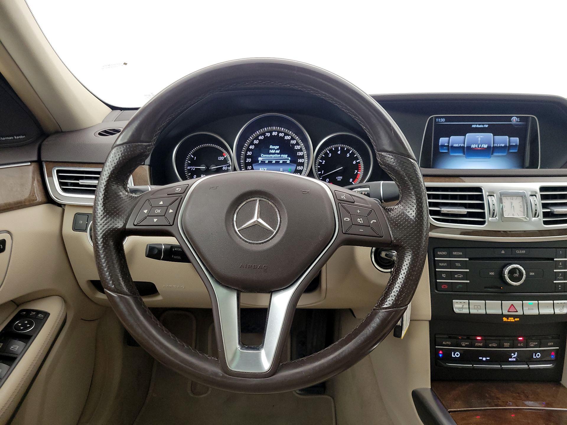 Thumbnail: 2016 Mercedes-Benz E-Class - 10