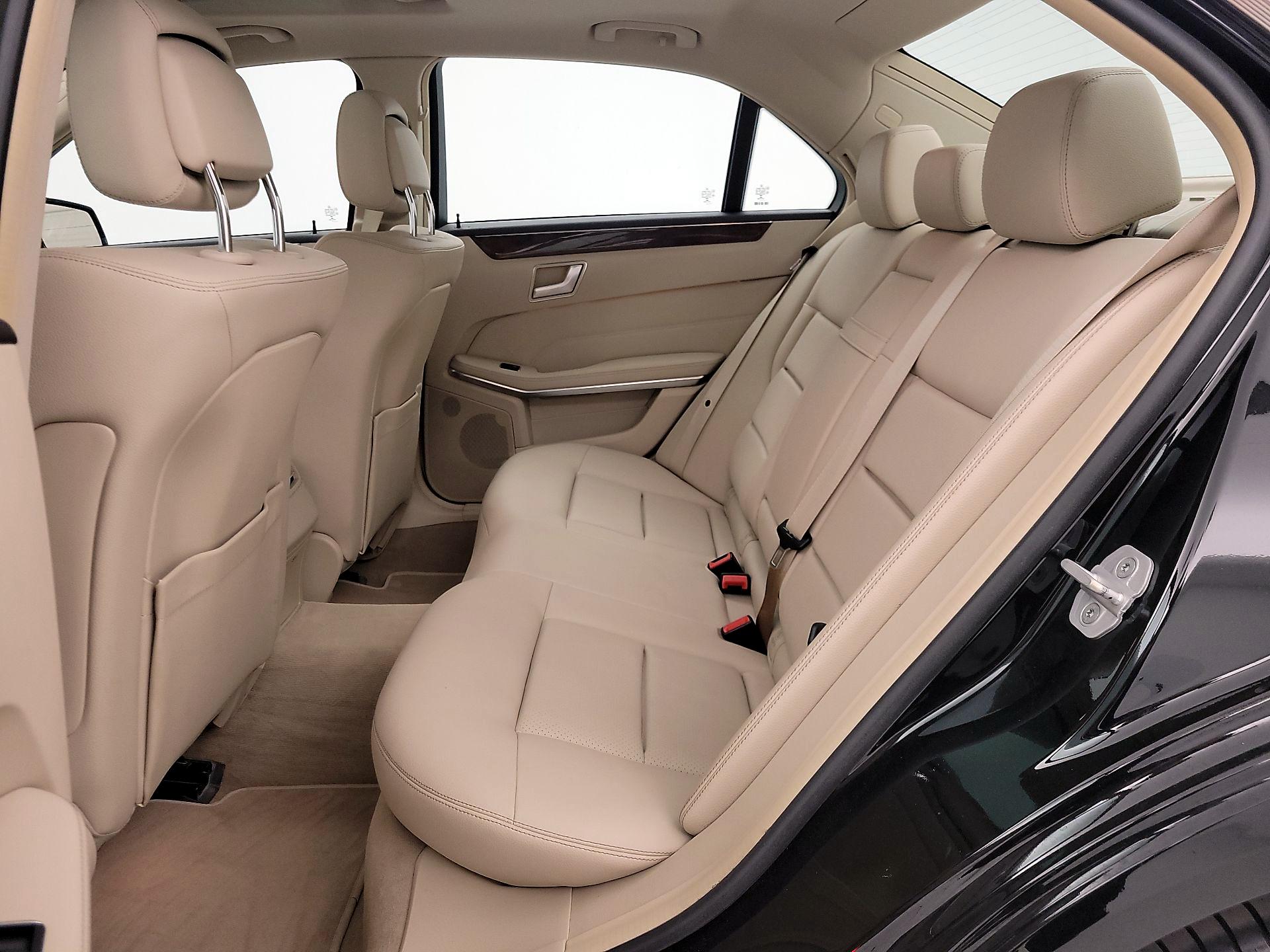 Thumbnail: 2016 Mercedes-Benz E-Class - 20