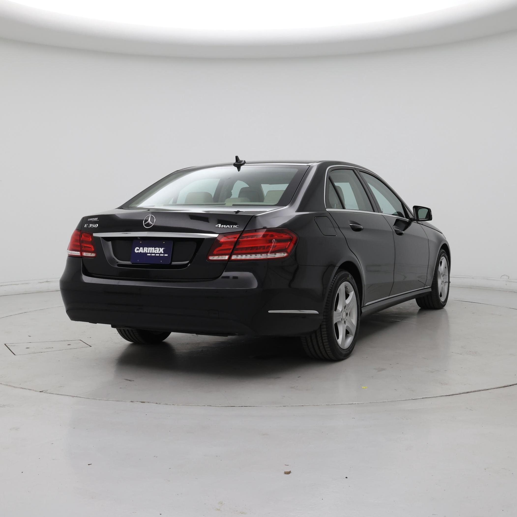 Thumbnail: 2016 Mercedes-Benz E-Class - 8