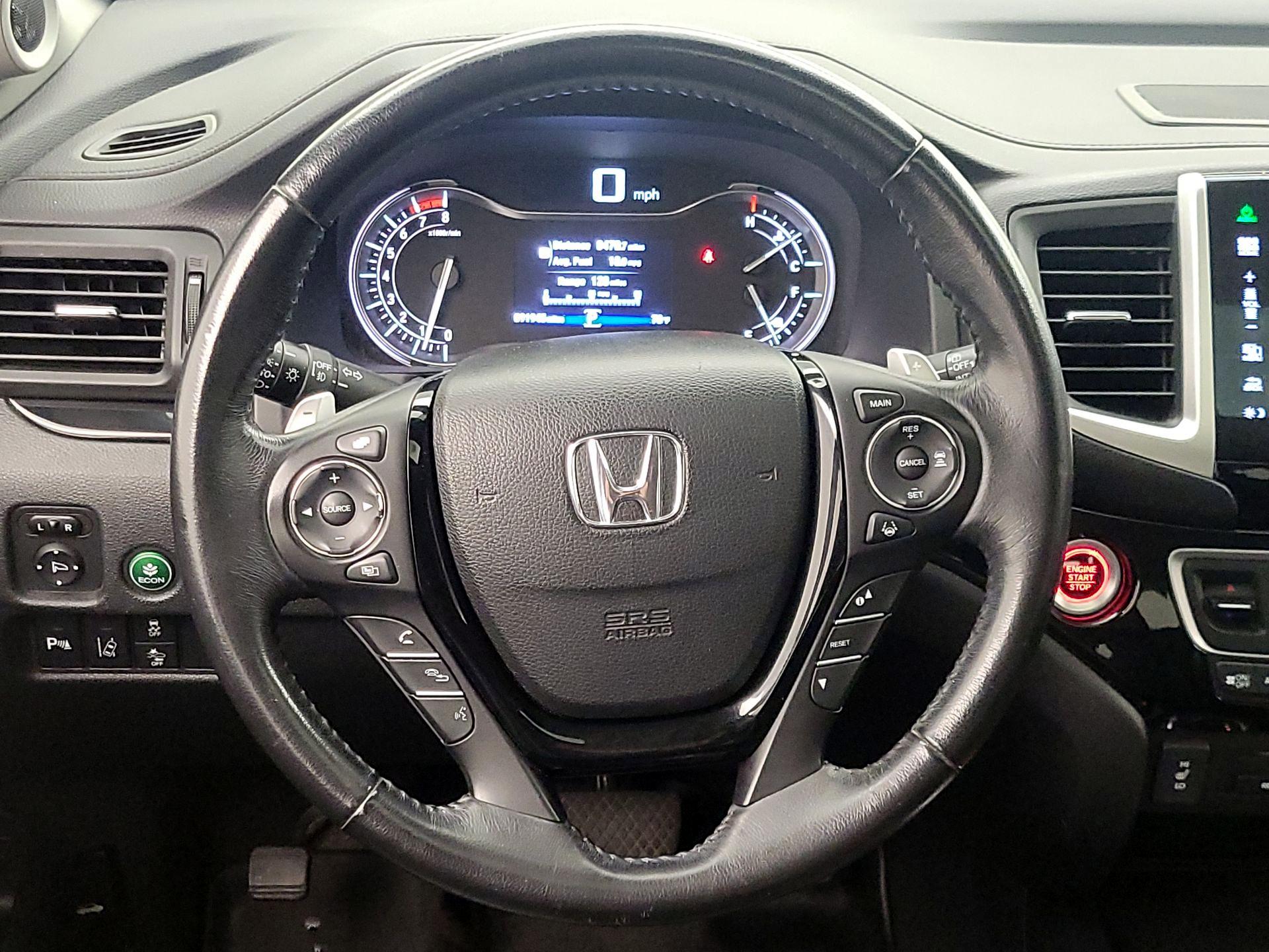 Thumbnail: 2016 Honda Pilot - 10