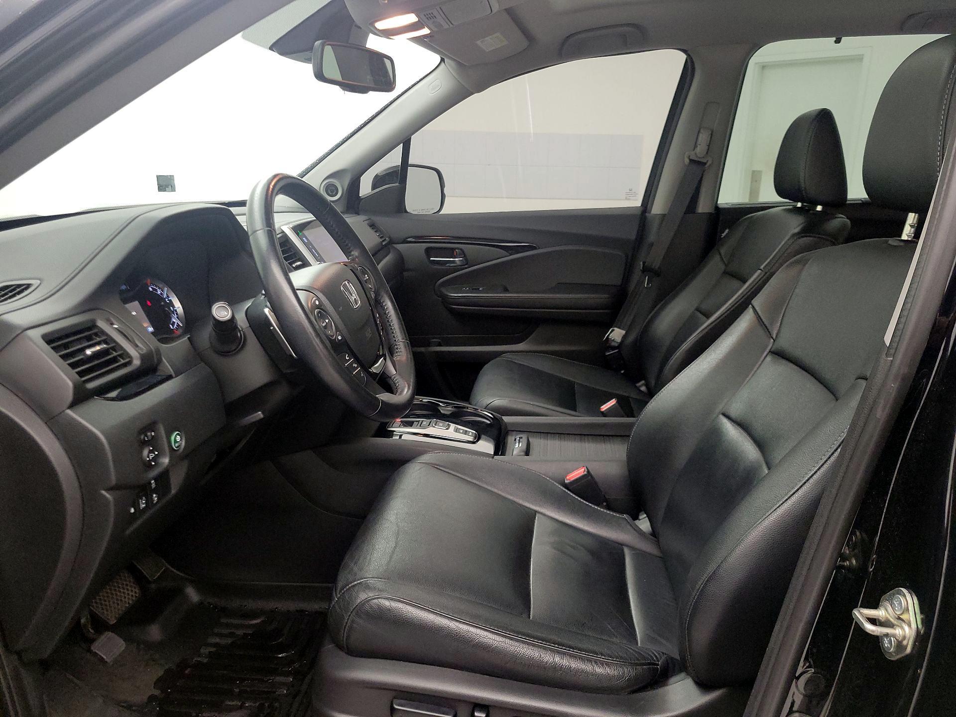 Thumbnail: 2016 Honda Pilot - 11