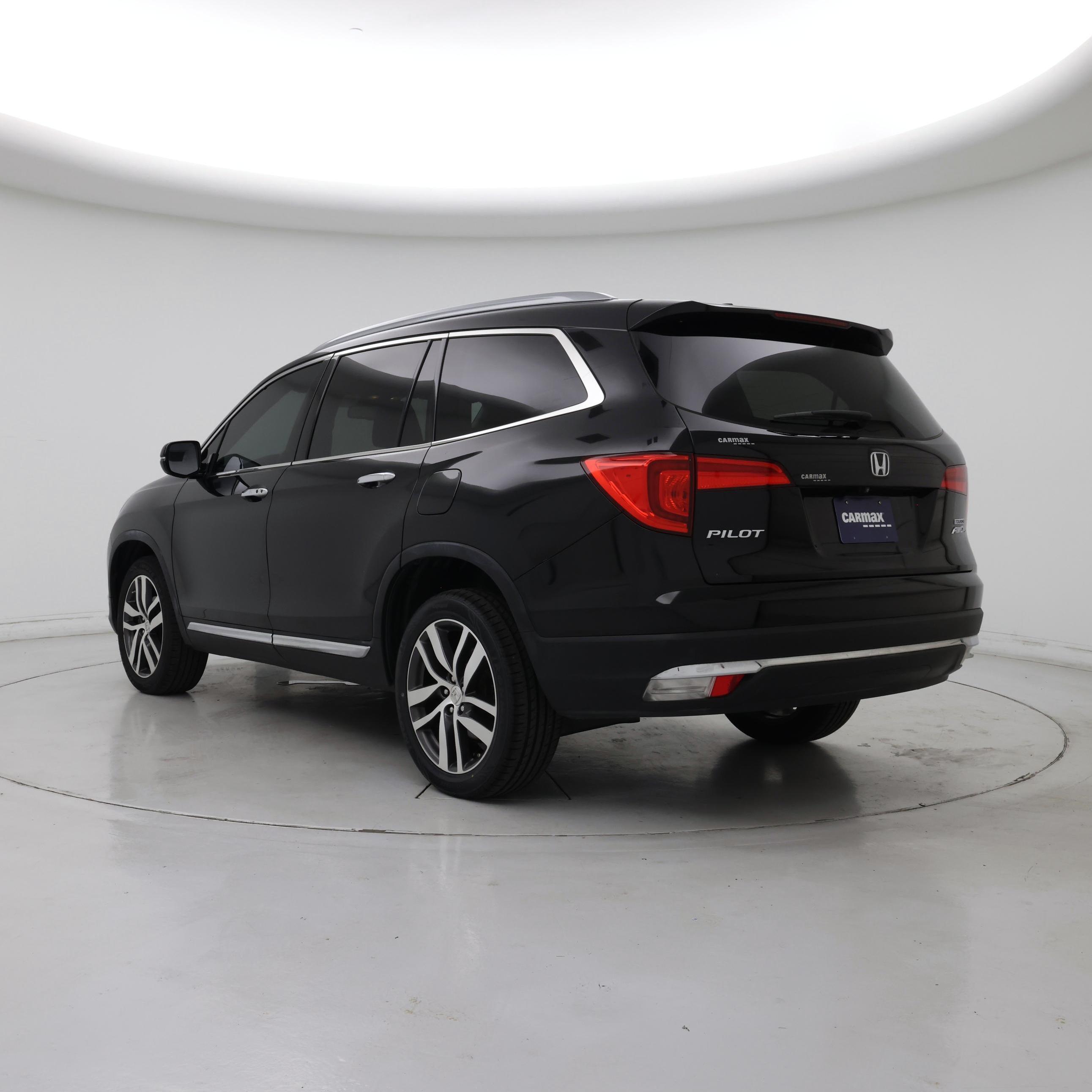 Thumbnail: 2016 Honda Pilot - 2