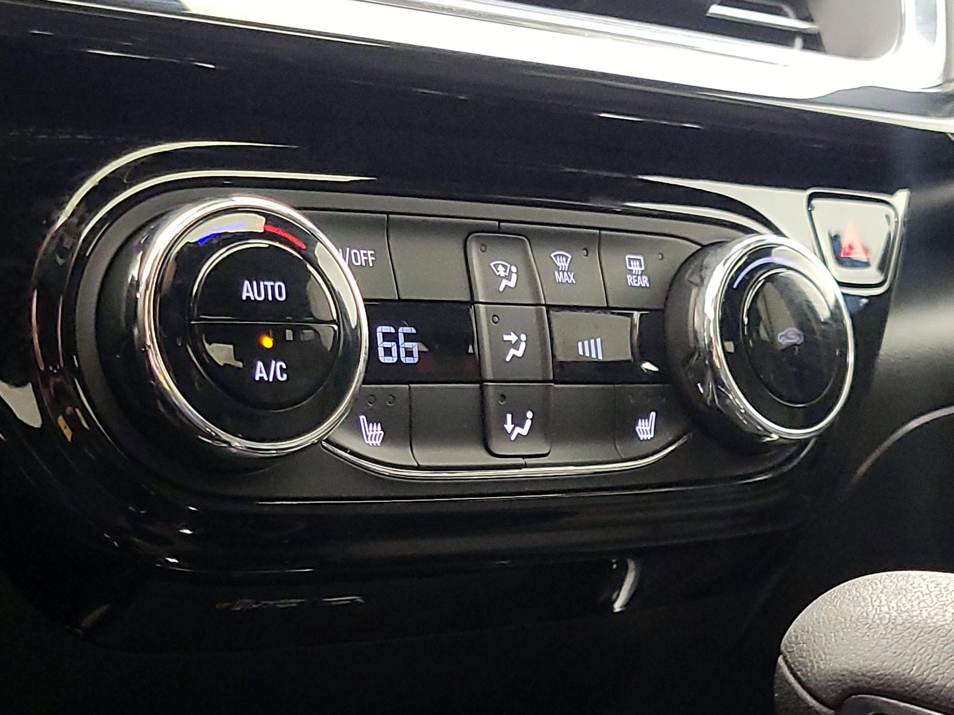 Thumbnail: 2024 Chevrolet Trax - 16