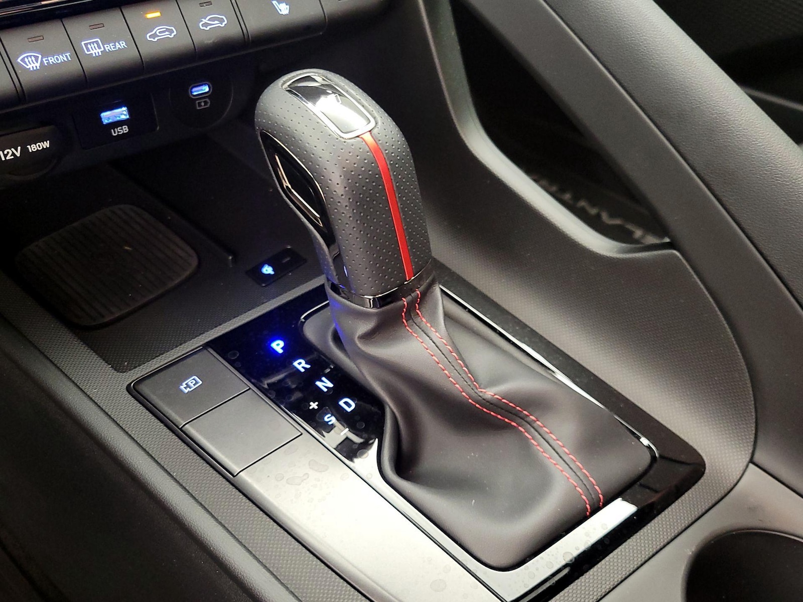 2025 Hyundai Elantra N Line - Photo 19