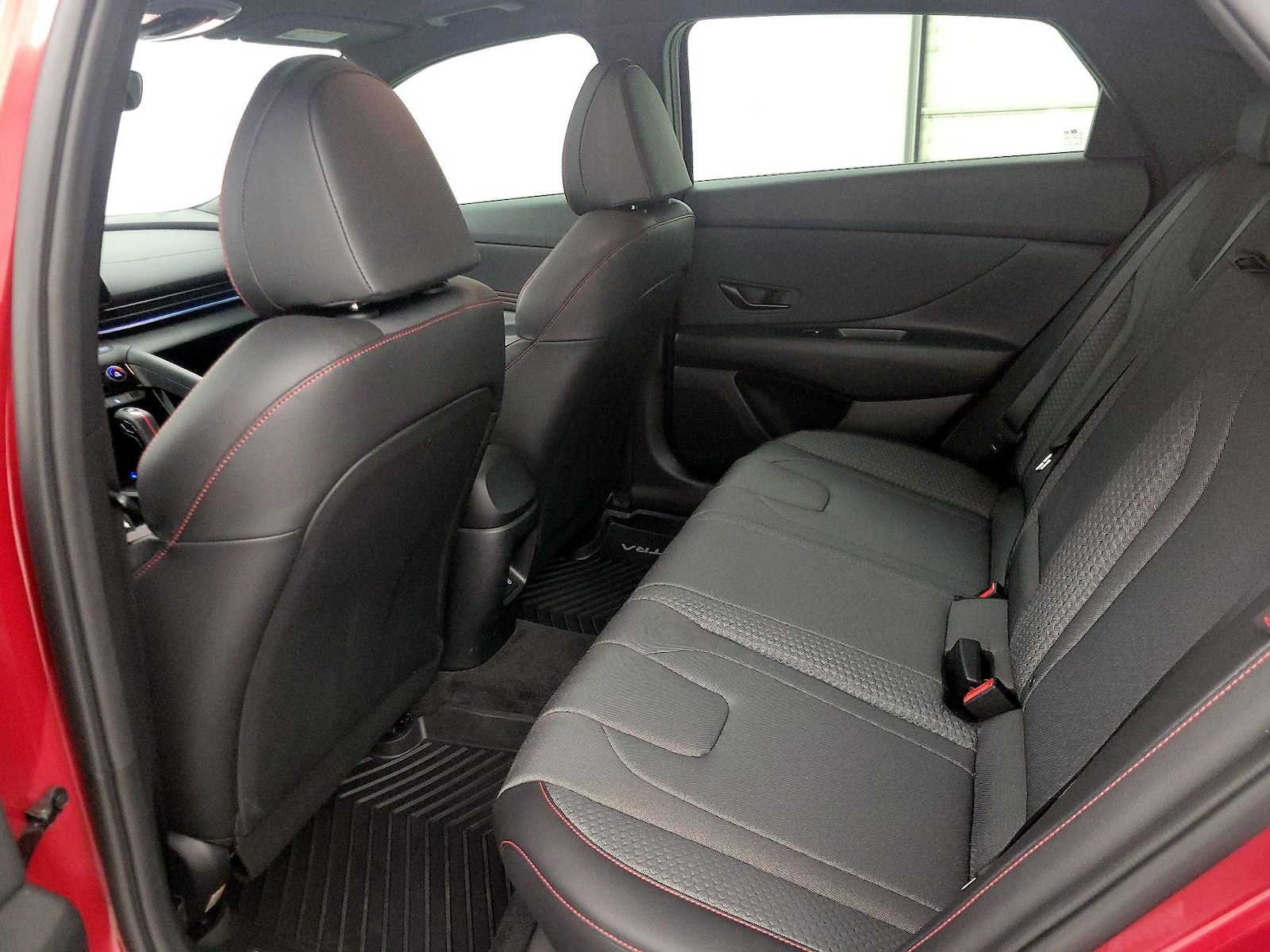 2025 Hyundai Elantra N Line - Photo 22