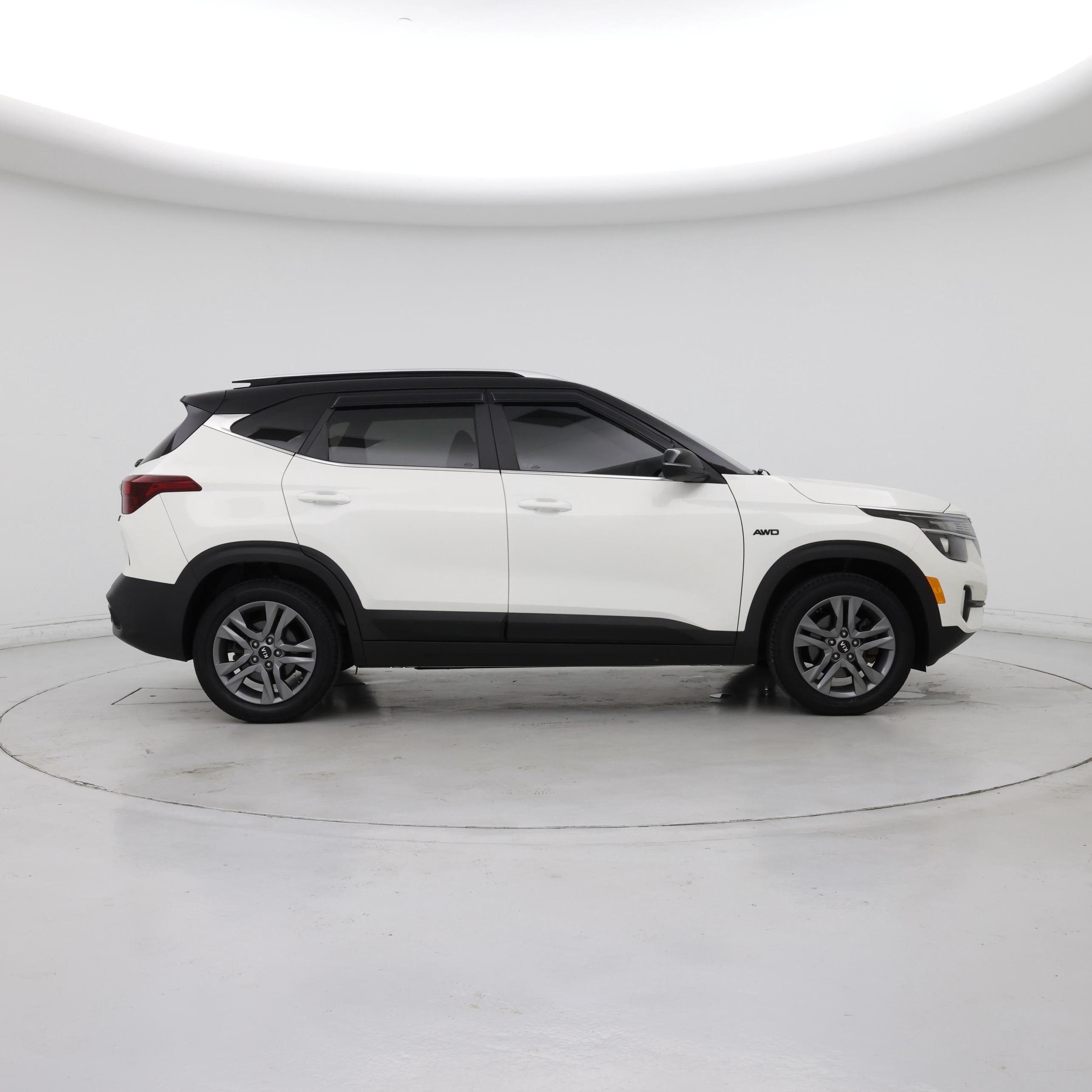 Thumbnail: 2021 Kia Seltos - 7