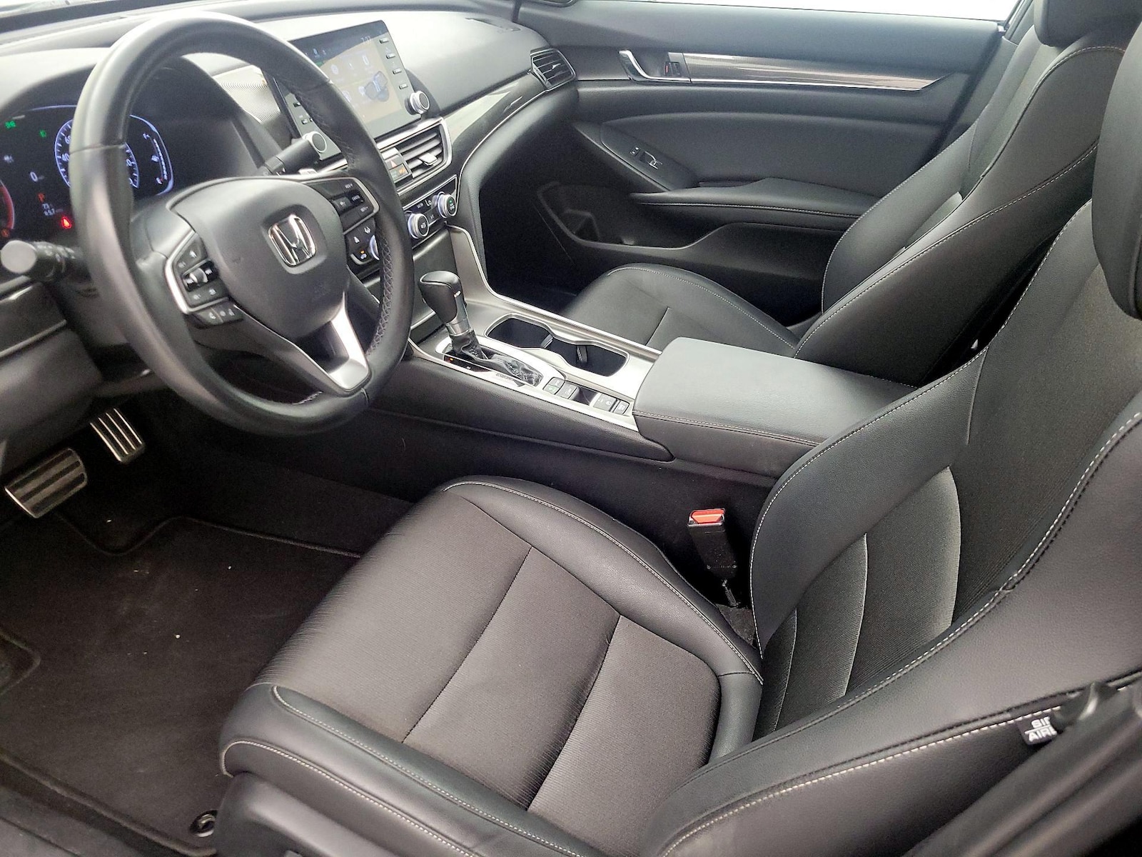 Power Seat(s) & Side Airbags