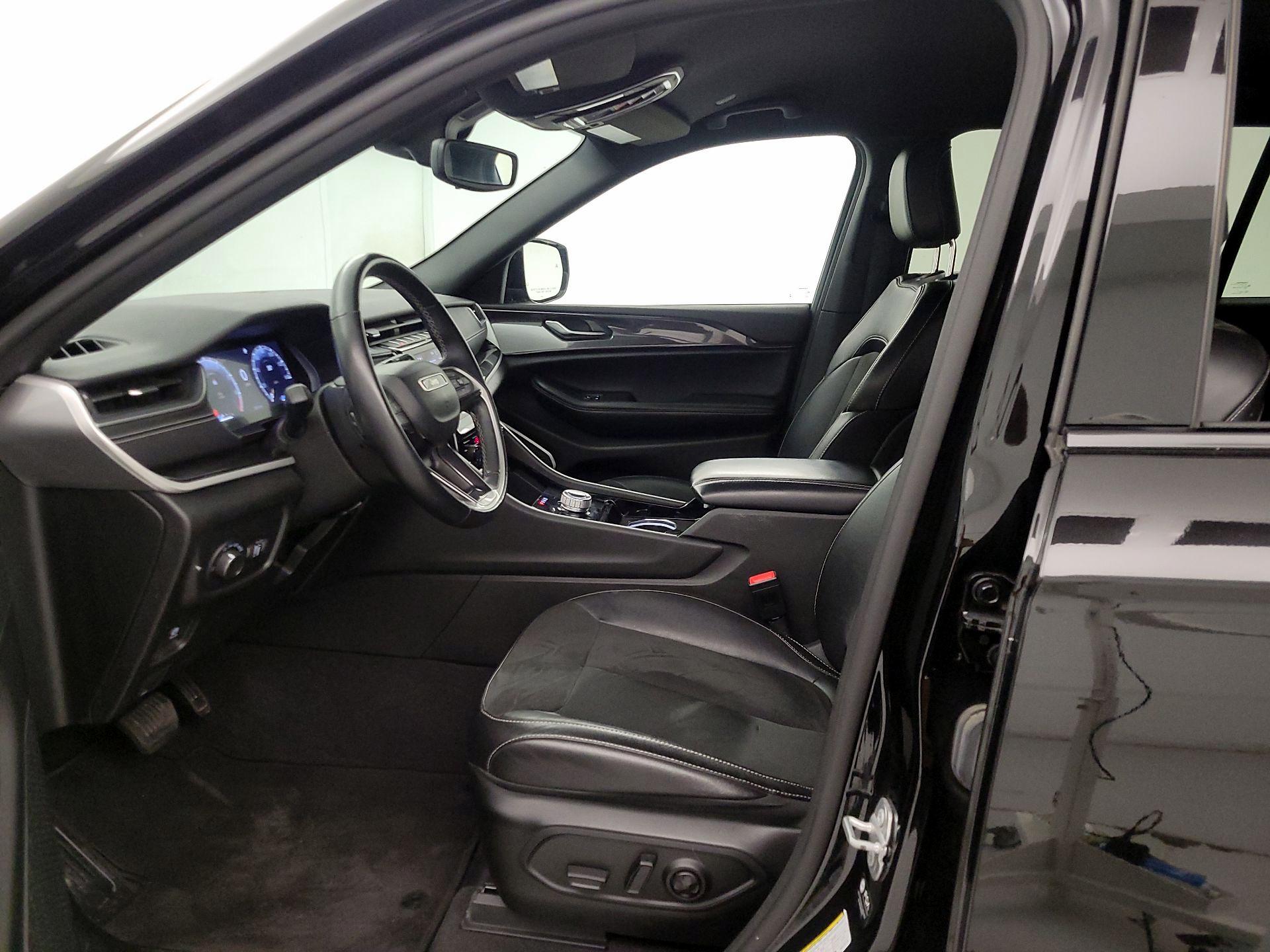 Thumbnail: 2022 Jeep Grand Cherokee L - 11