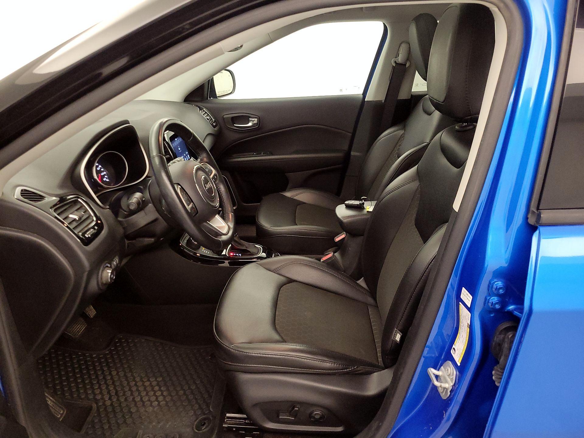 Thumbnail: 2021 Jeep Compass - 11