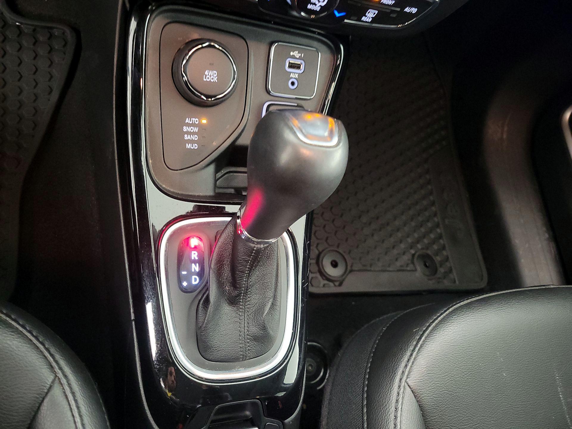 Thumbnail: 2021 Jeep Compass - 17