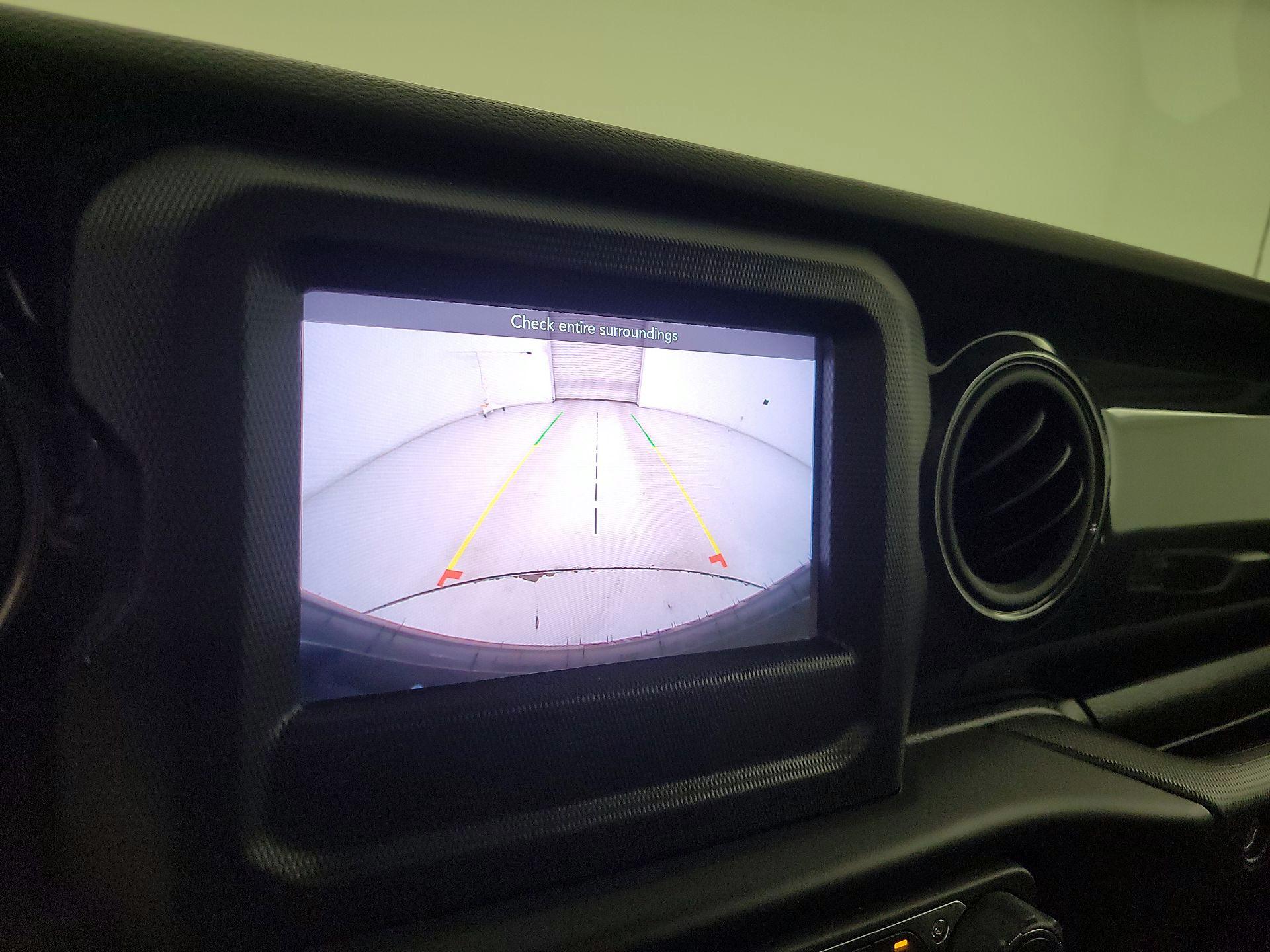 Thumbnail: 2021 Jeep Wrangler - 14