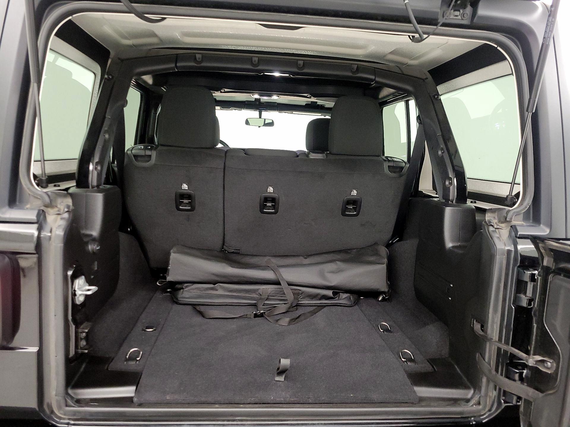 Thumbnail: 2021 Jeep Wrangler - 20