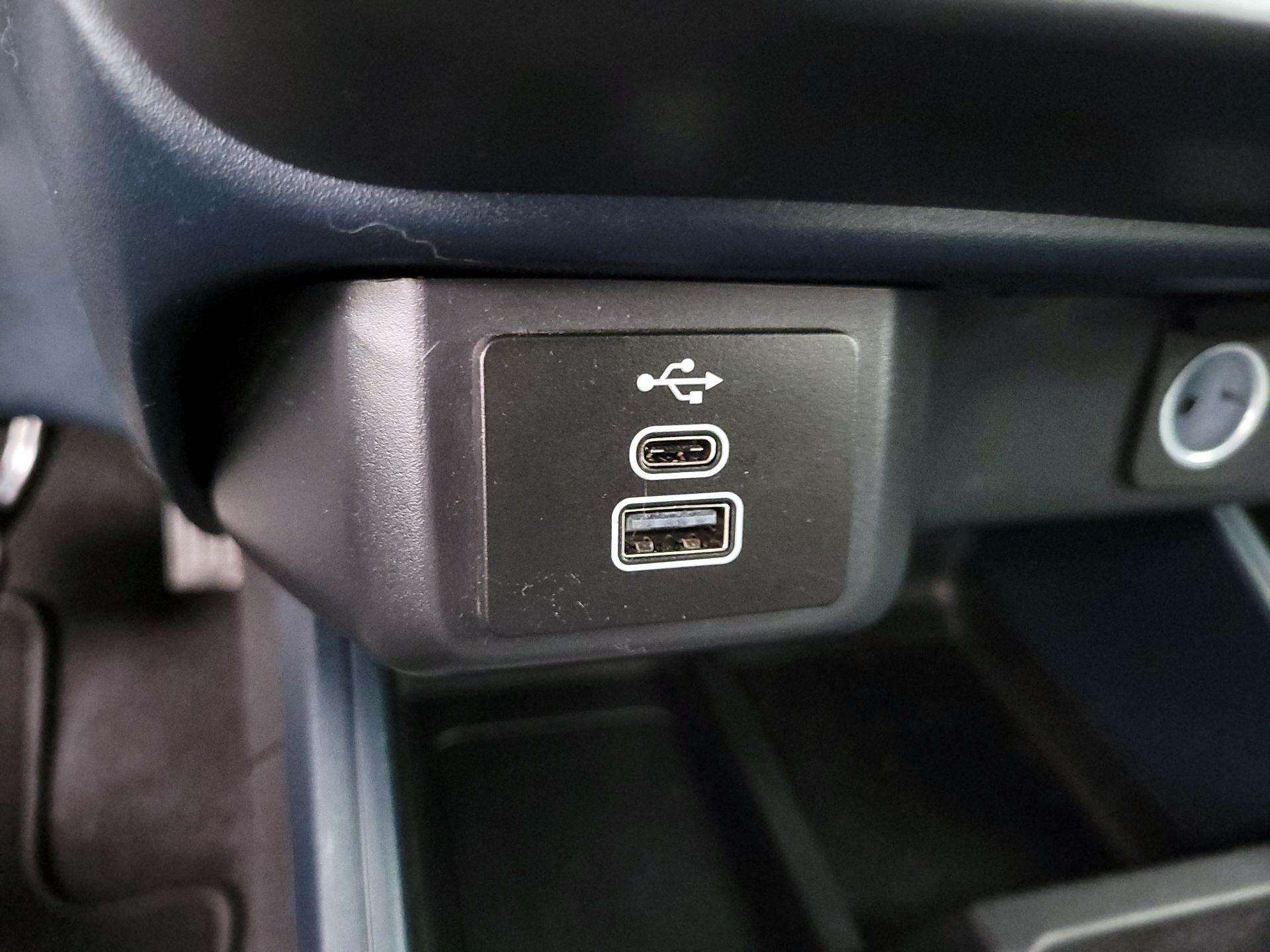 Thumbnail: 2025 Ford Maverick - 18