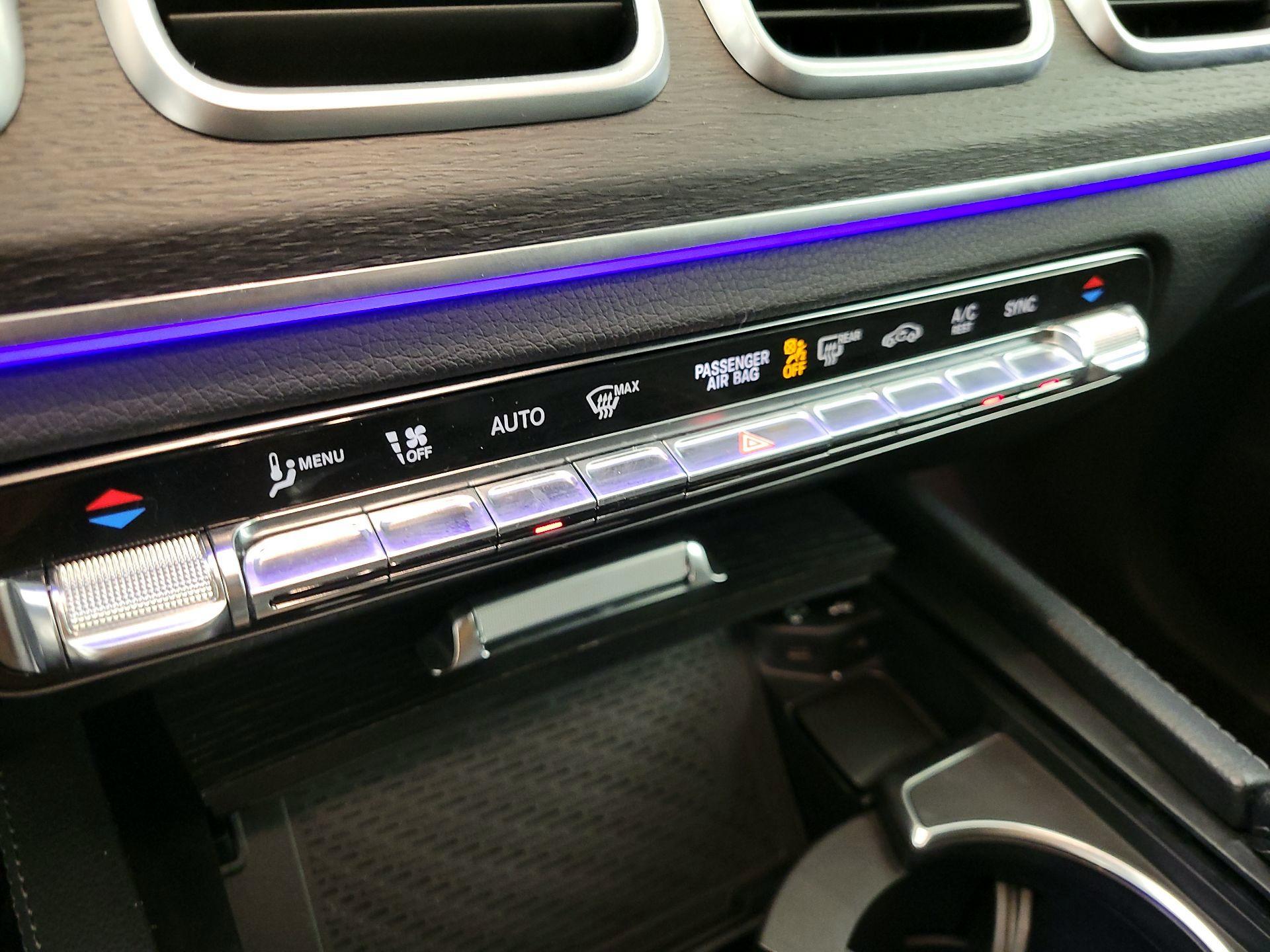 Thumbnail: 2020 Mercedes-Benz GLE - 17