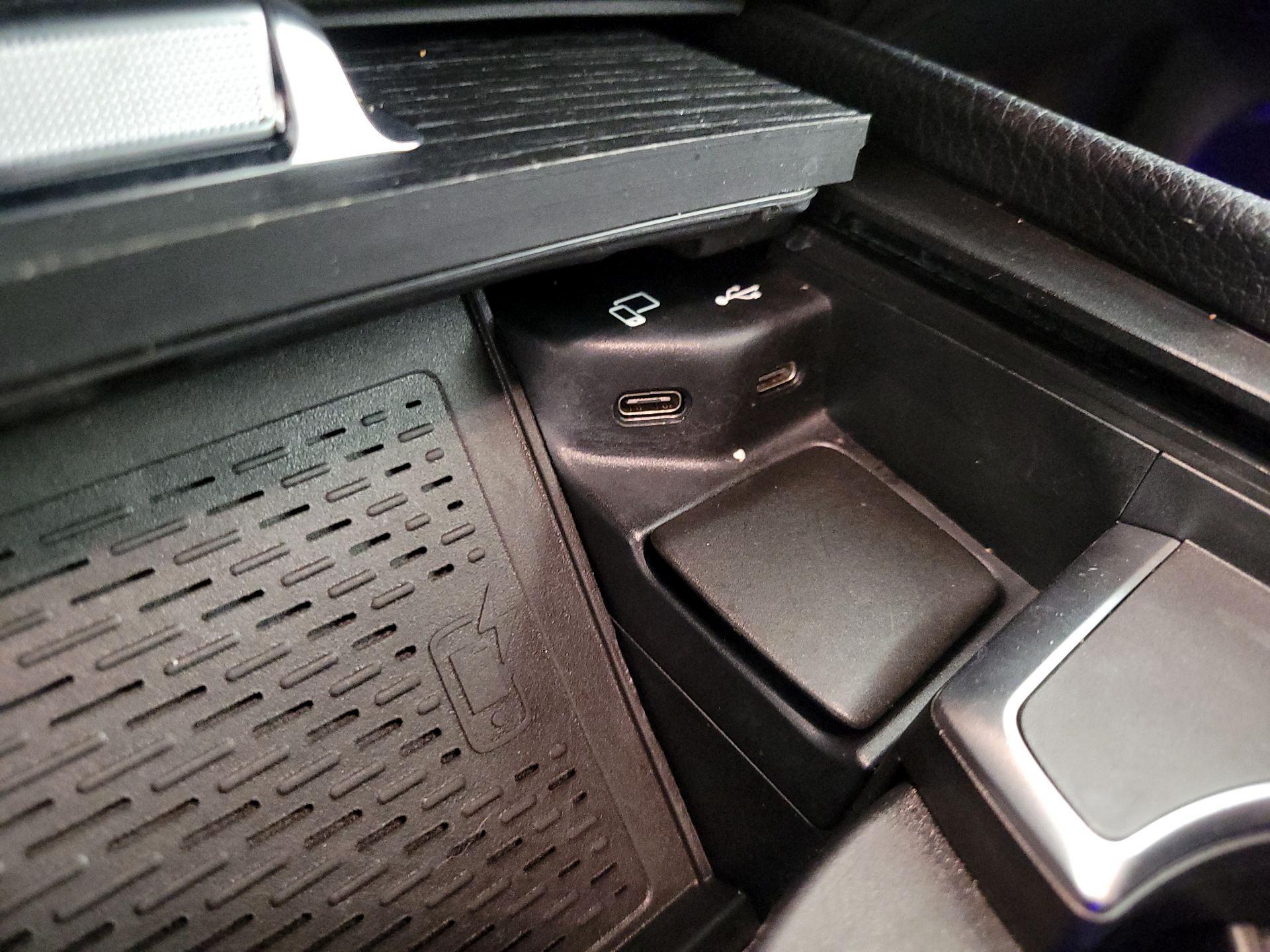 Thumbnail: 2020 Mercedes-Benz GLE - 19