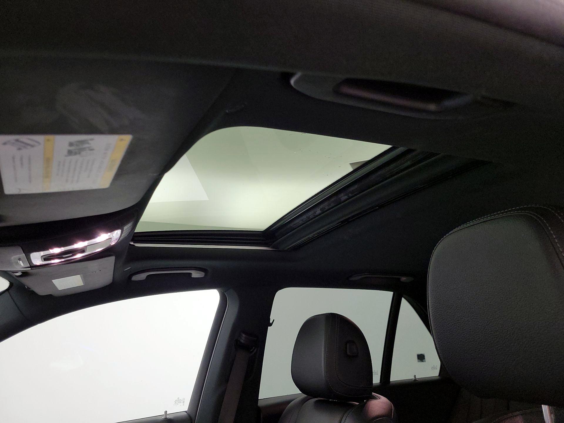 Thumbnail: 2020 Mercedes-Benz GLE - 20