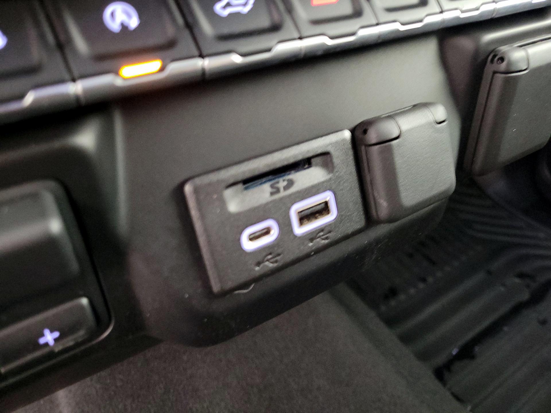 Thumbnail: 2019 Chevrolet Silverado 1500 - 18