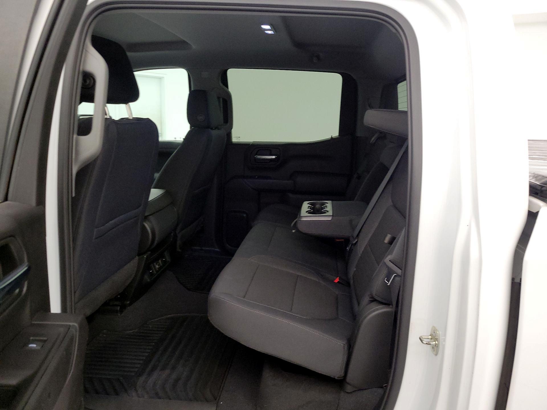 Thumbnail: 2019 Chevrolet Silverado 1500 - 19