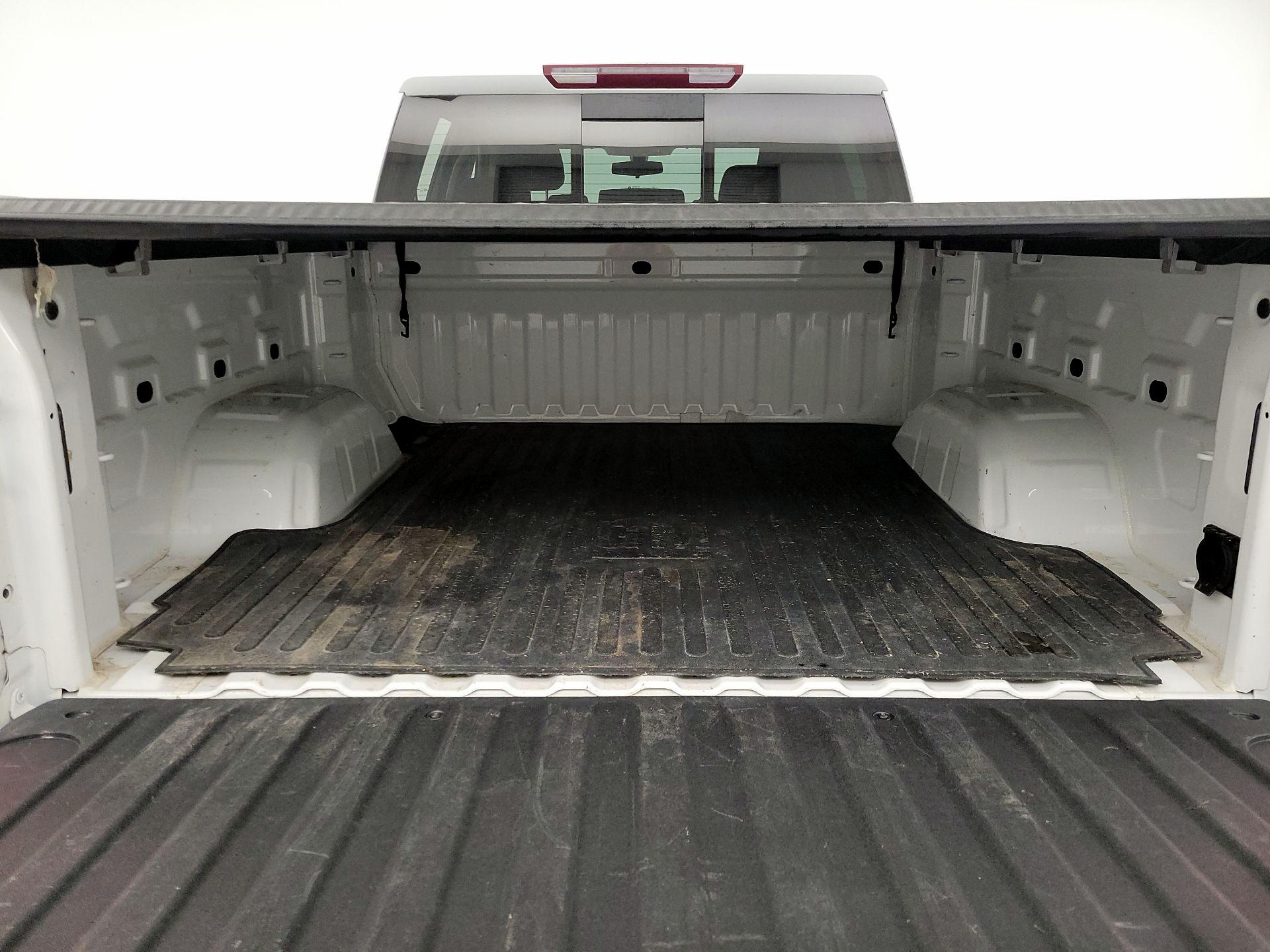 Thumbnail: 2019 Chevrolet Silverado 1500 - 20