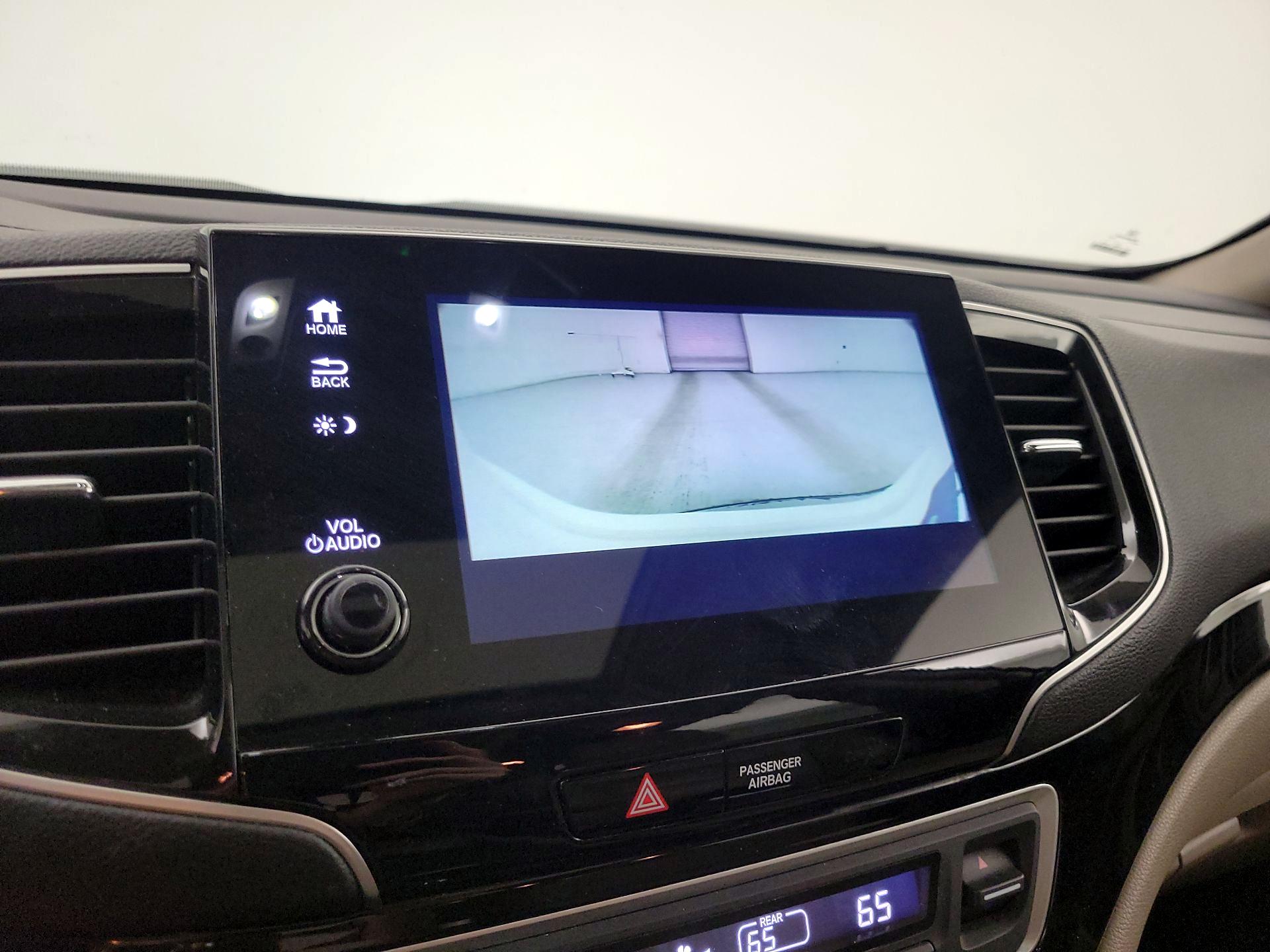 Thumbnail: 2019 Honda Pilot - 14