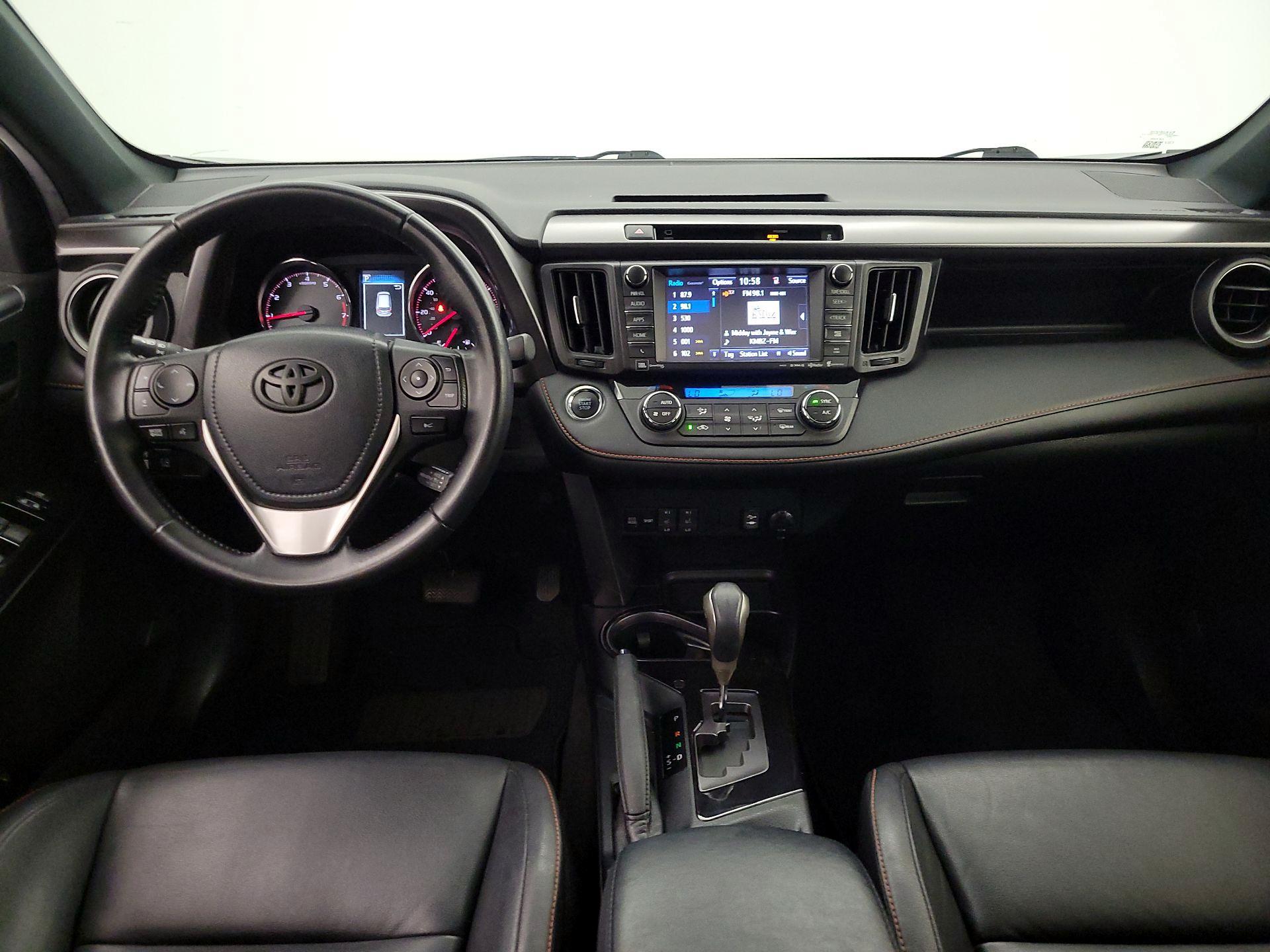 Thumbnail: 2016 Toyota RAV4 - 9