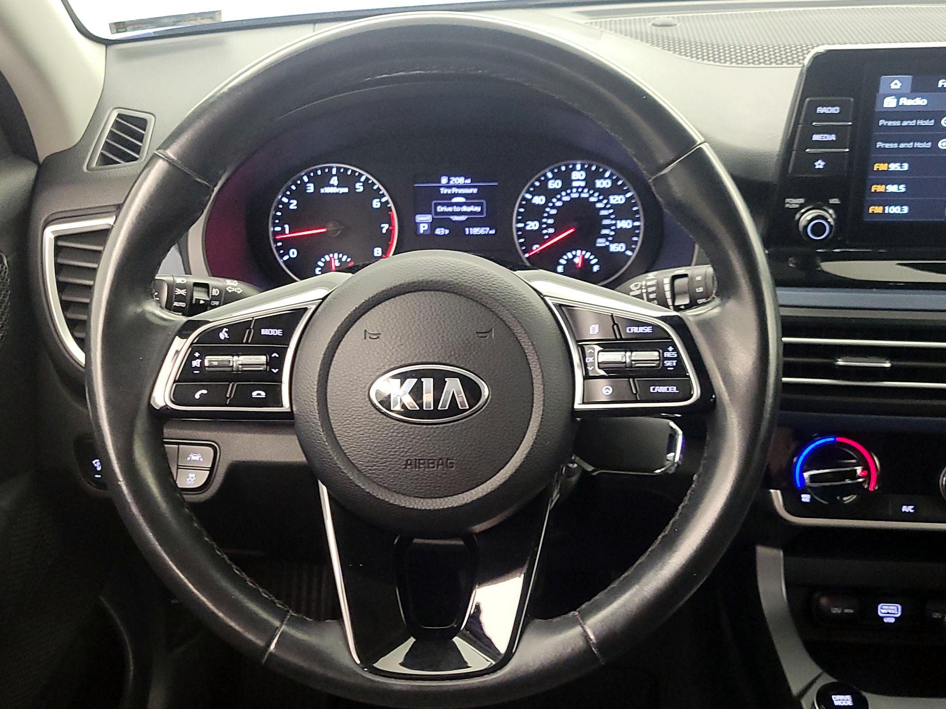 Thumbnail: 2021 Kia Seltos - 10