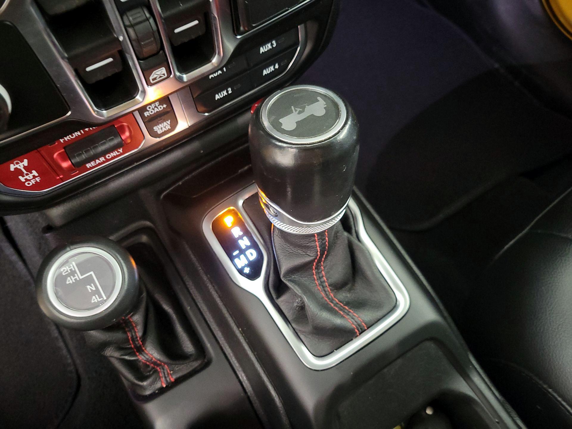 Thumbnail: 2021 Jeep Wrangler - 18