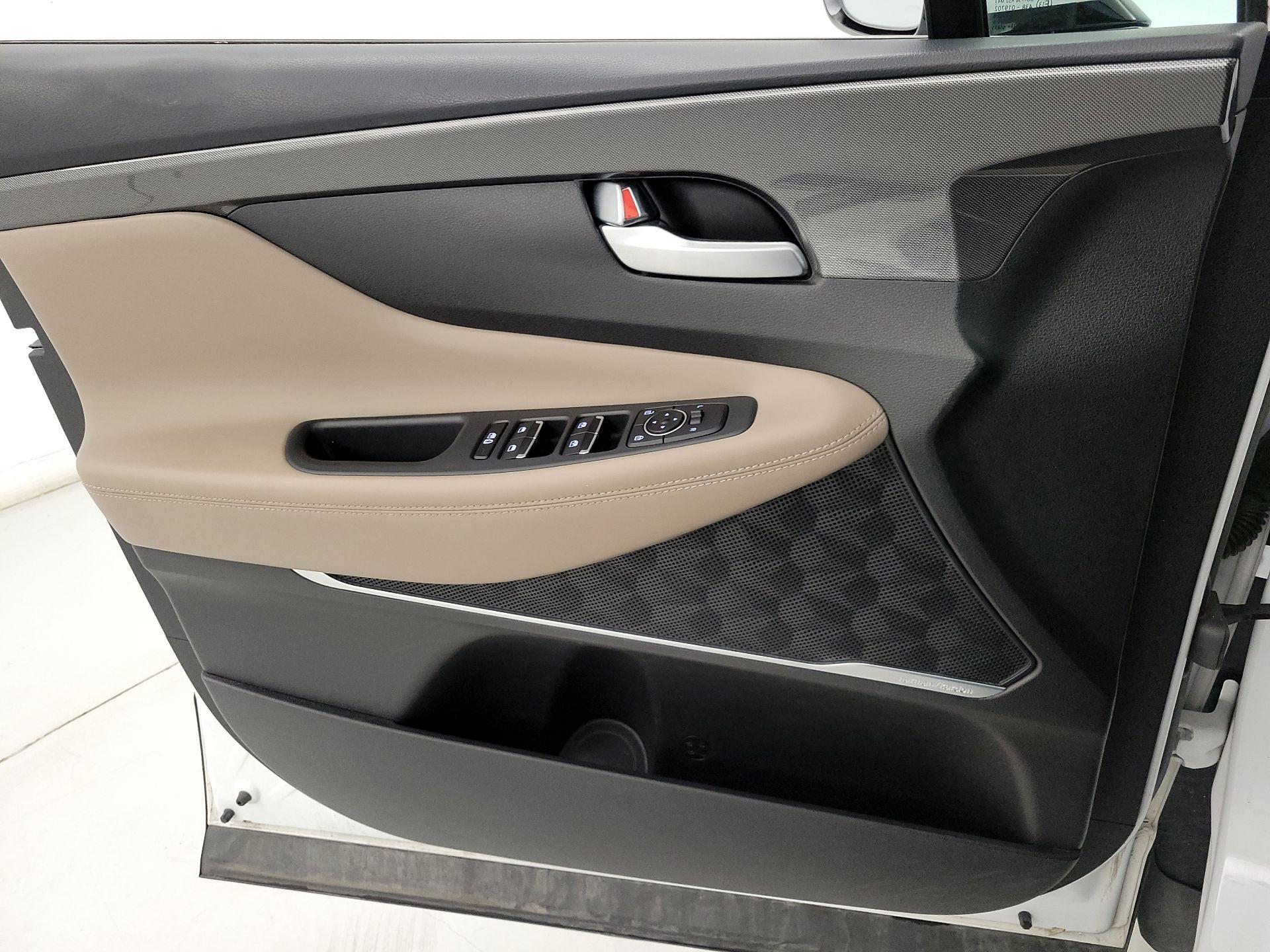 Thumbnail: 2022 Hyundai Santa Fe - 12