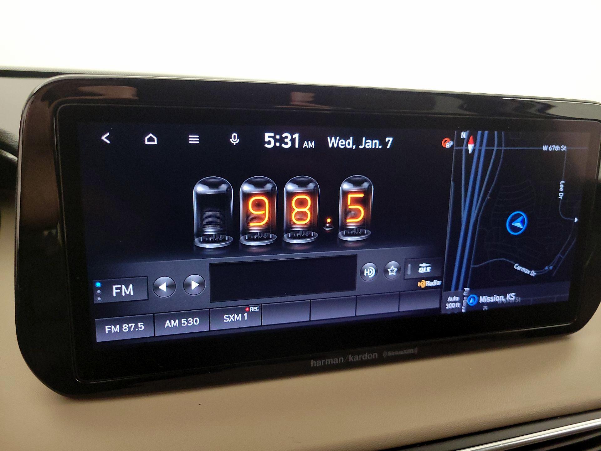 Thumbnail: 2022 Hyundai Santa Fe - 15