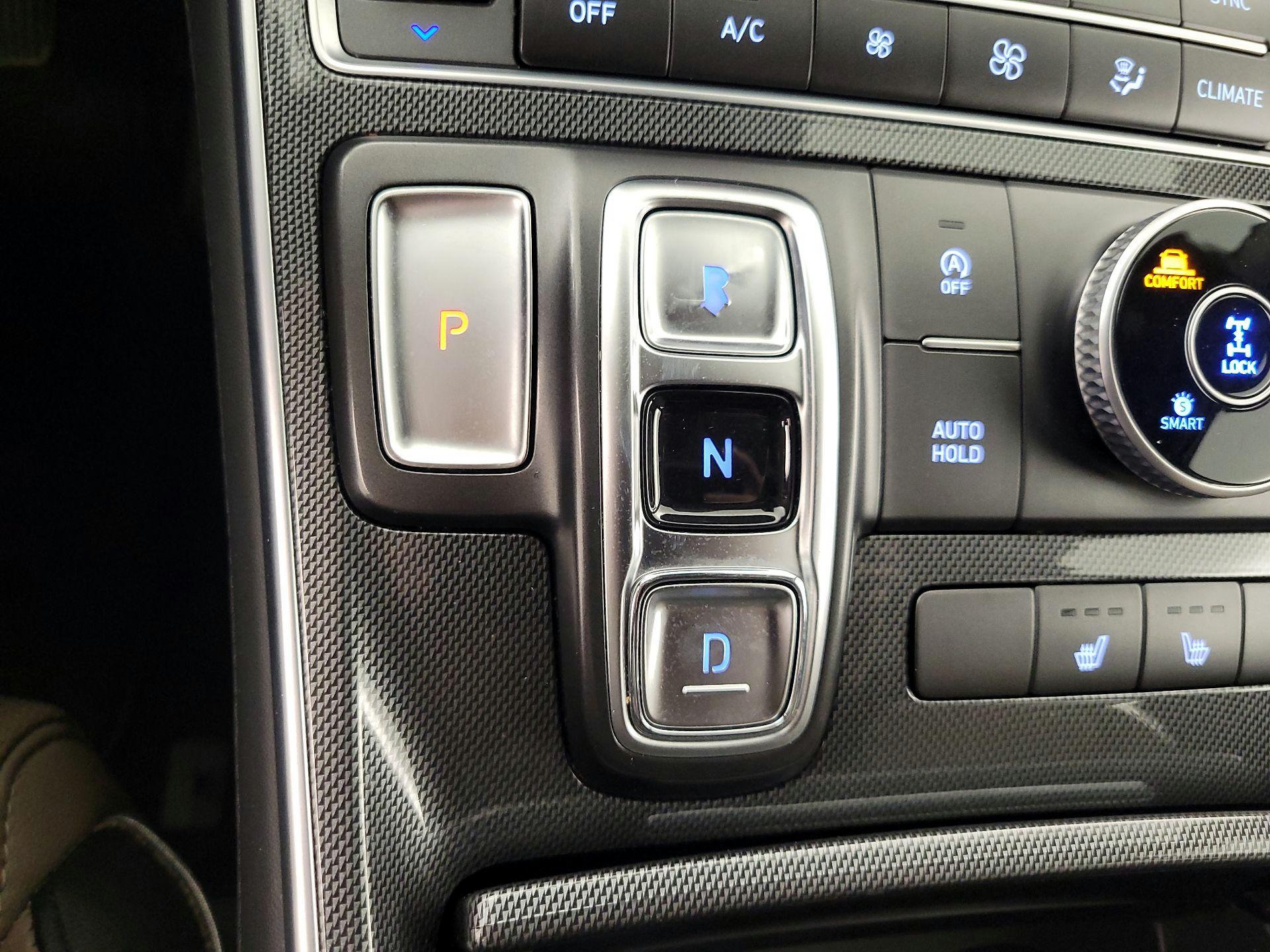 Thumbnail: 2022 Hyundai Santa Fe - 17