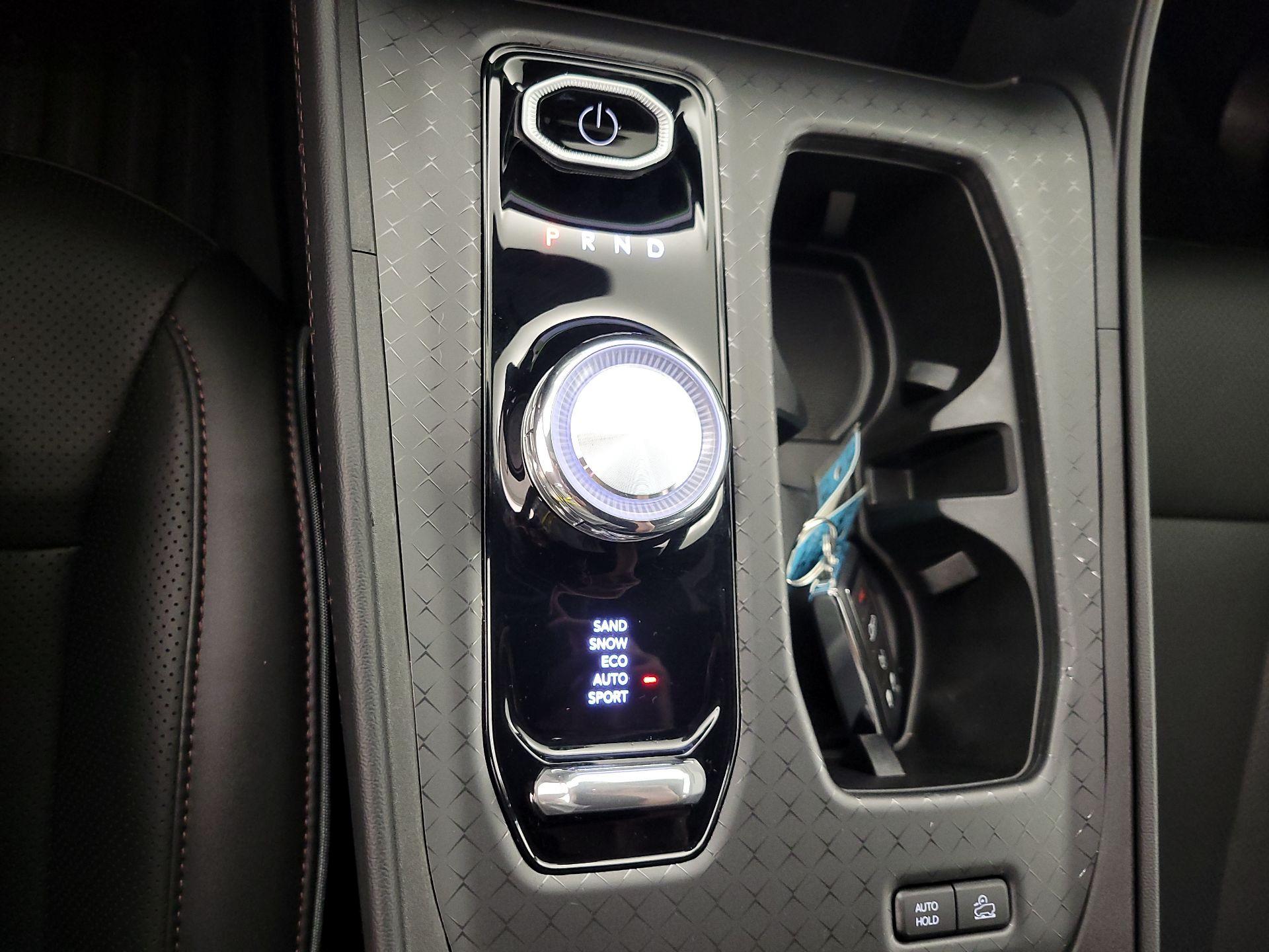 Thumbnail: 2025 Jeep Wagoneer S - 18