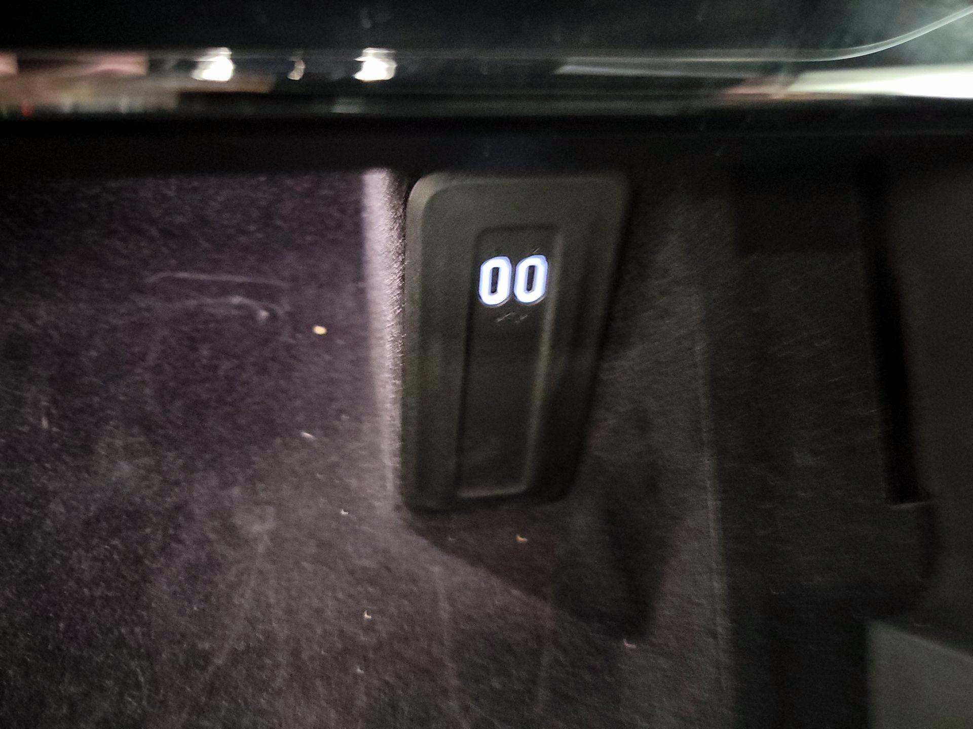 Thumbnail: 2025 Jeep Wagoneer S - 19