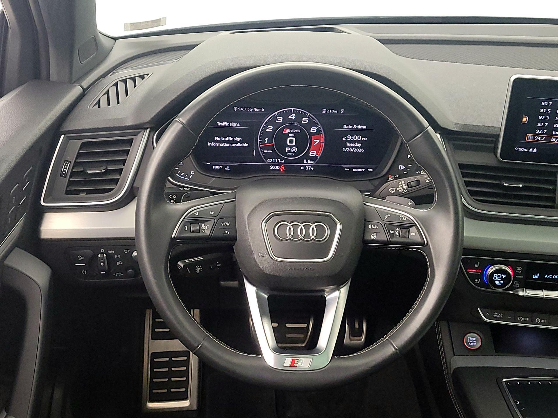 Thumbnail: 2018 Audi SQ5 - 10
