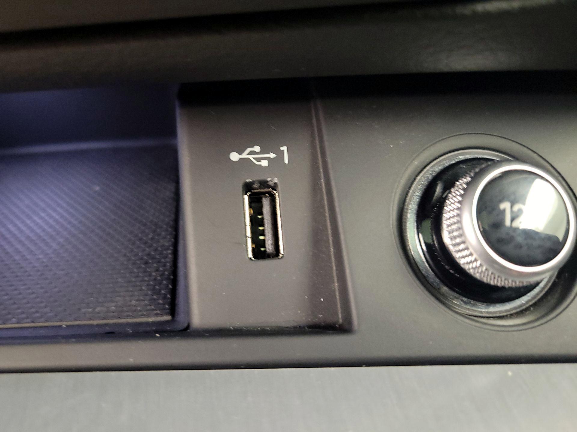 Thumbnail: 2018 Audi SQ5 - 19