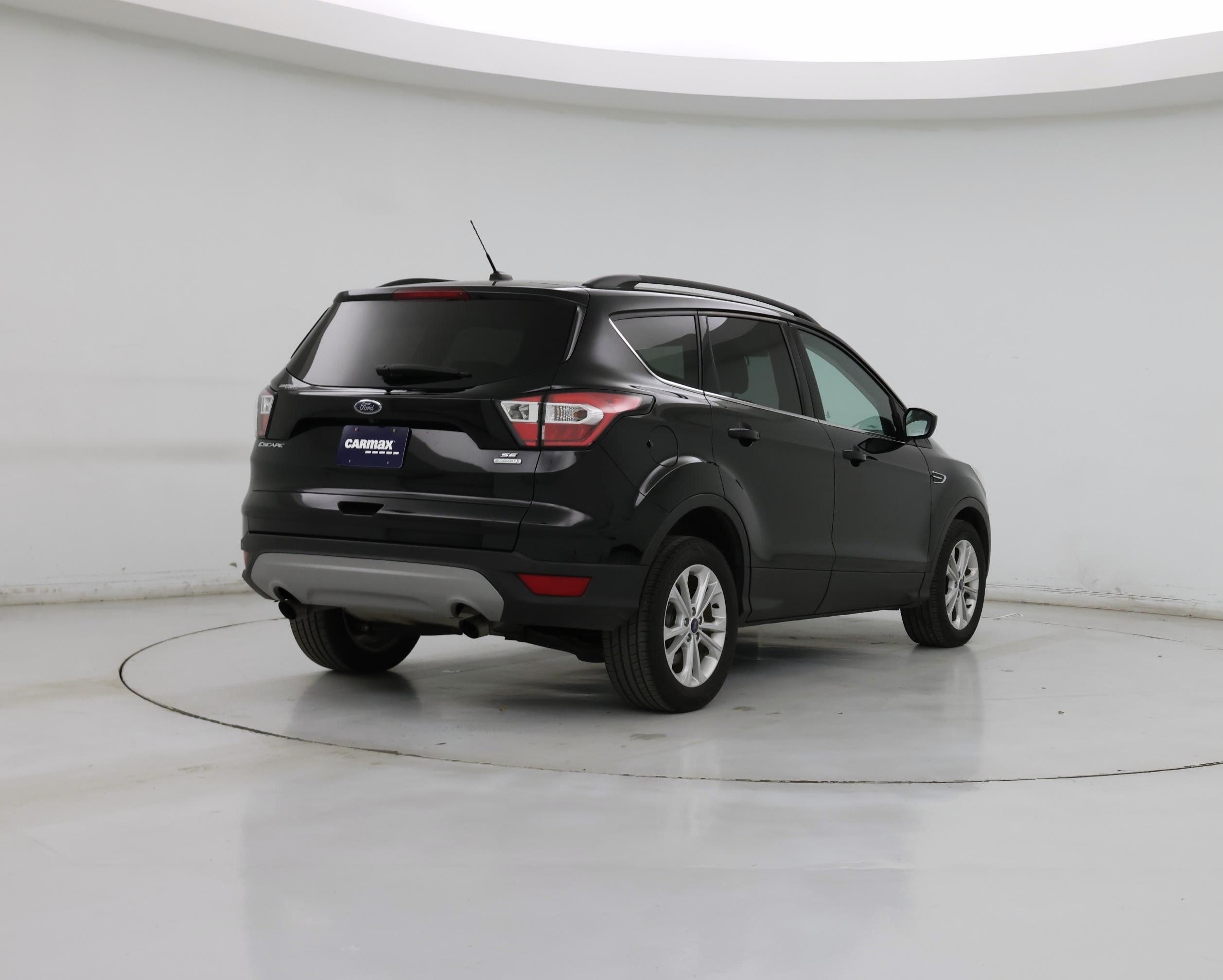 Thumbnail: 2017 Ford Escape - 8