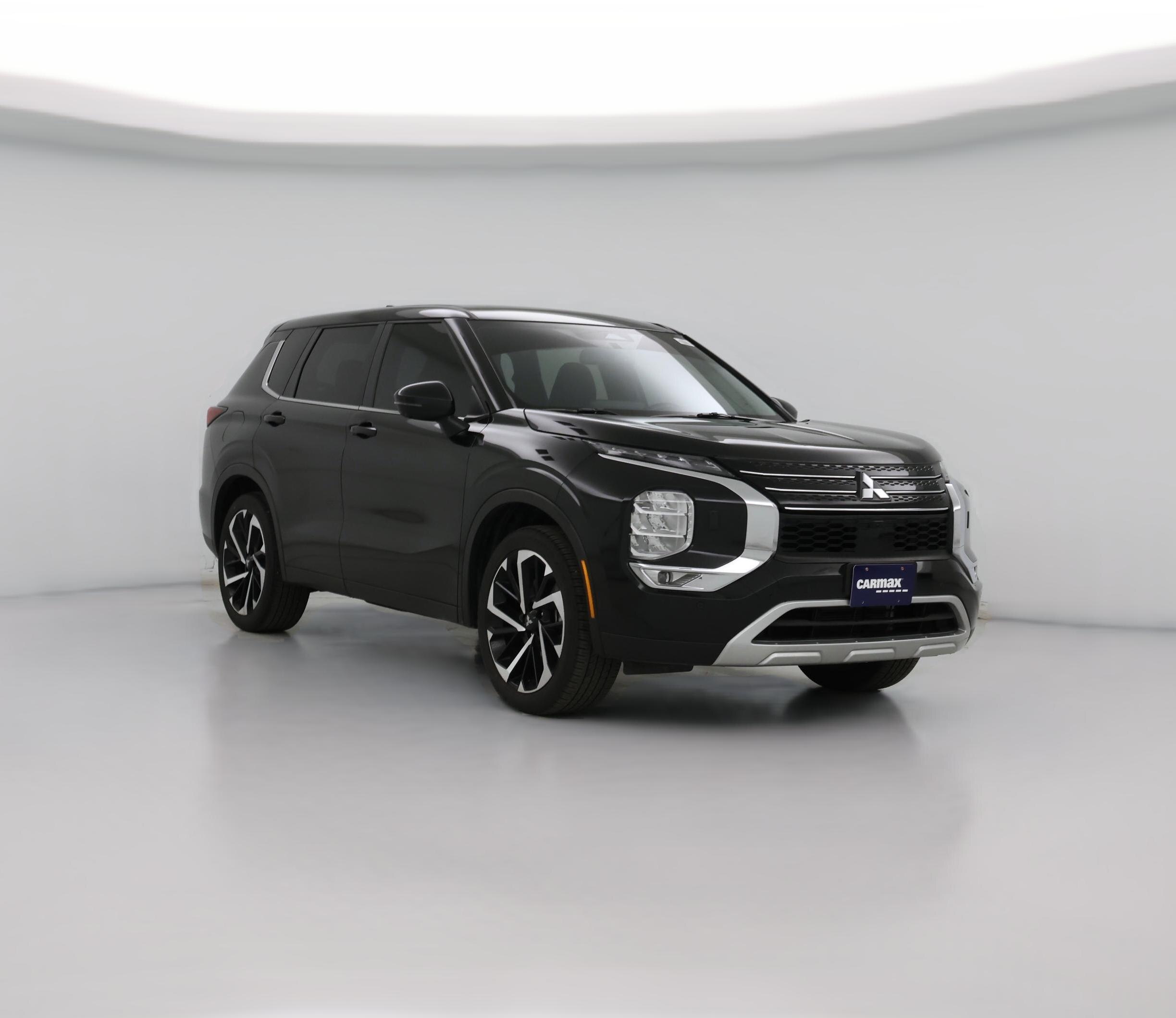 Thumbnail: 2024 Mitsubishi Outlander - 1