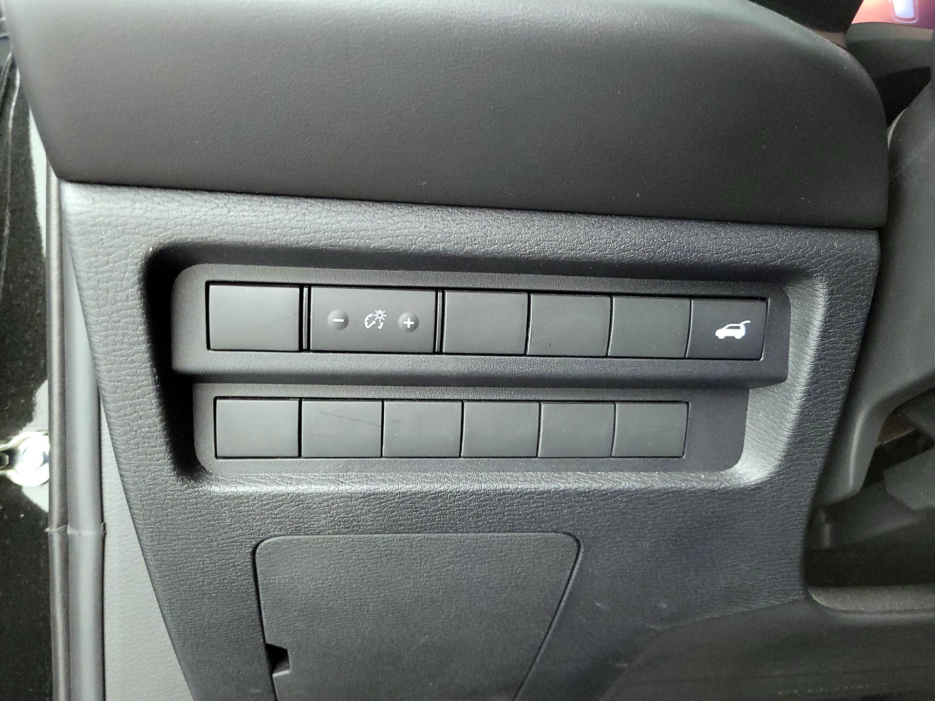 Thumbnail: 2024 Mitsubishi Outlander - 13