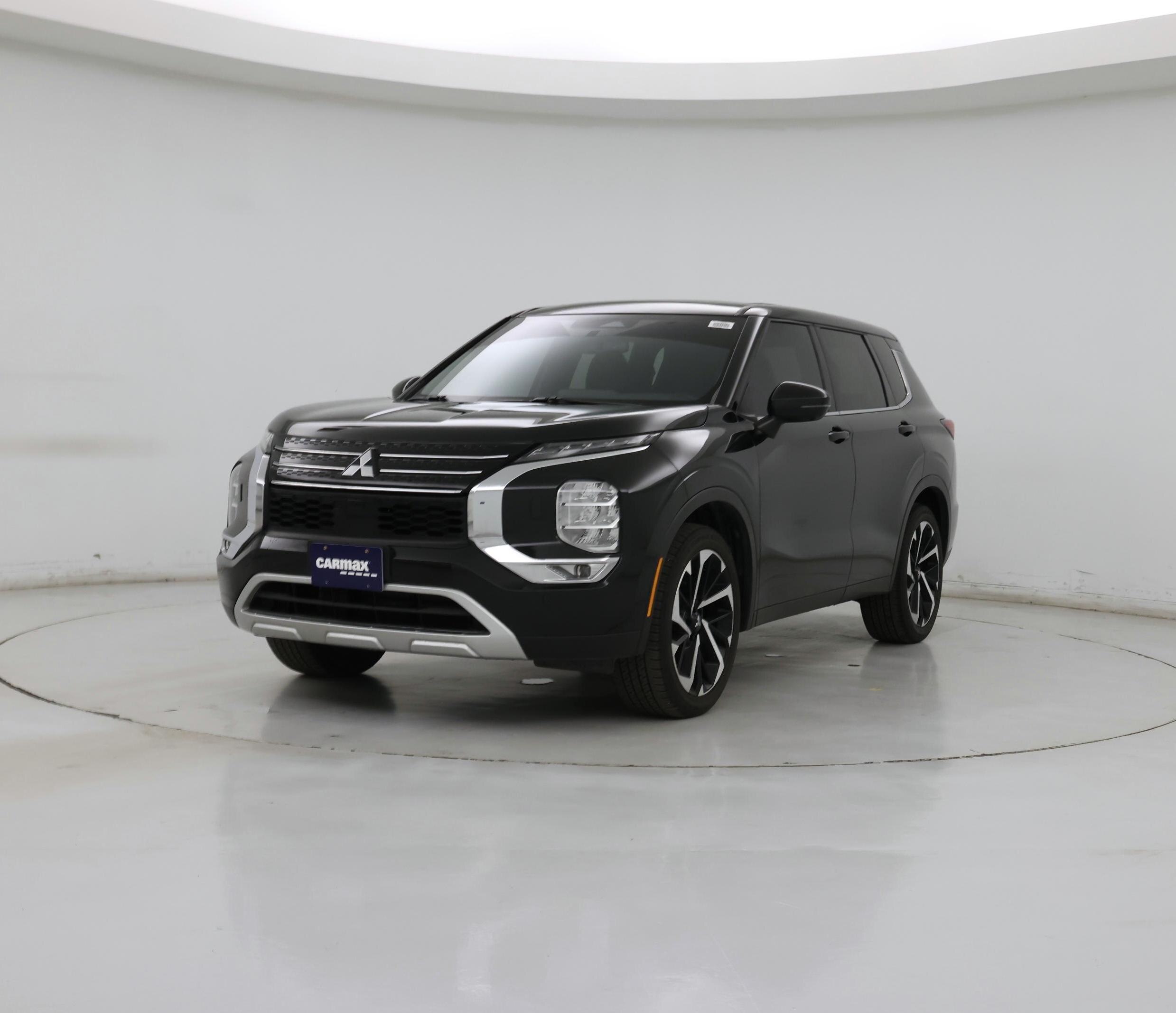 Thumbnail: 2024 Mitsubishi Outlander - 4