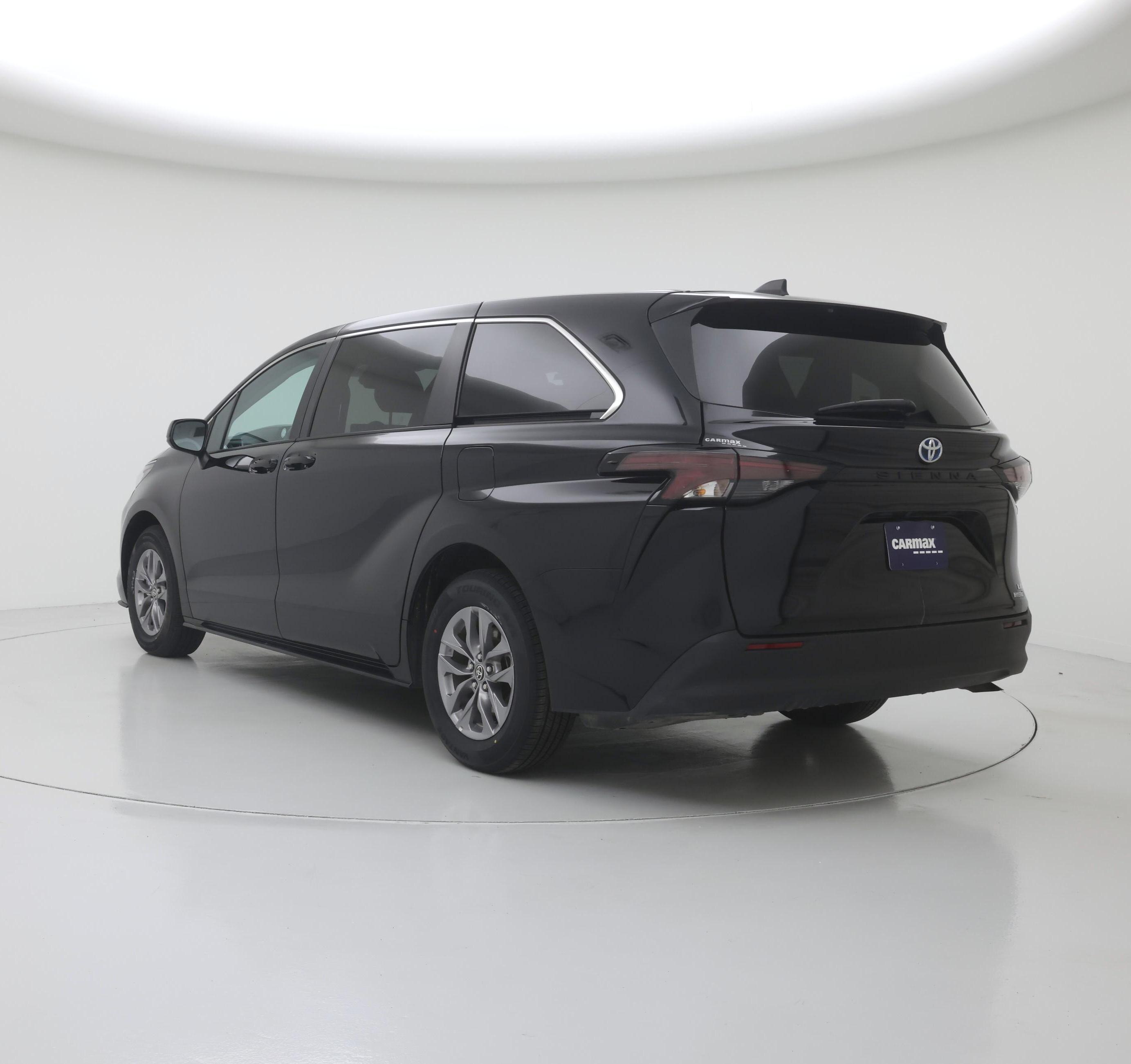 Thumbnail: 2024 Toyota Sienna - 2