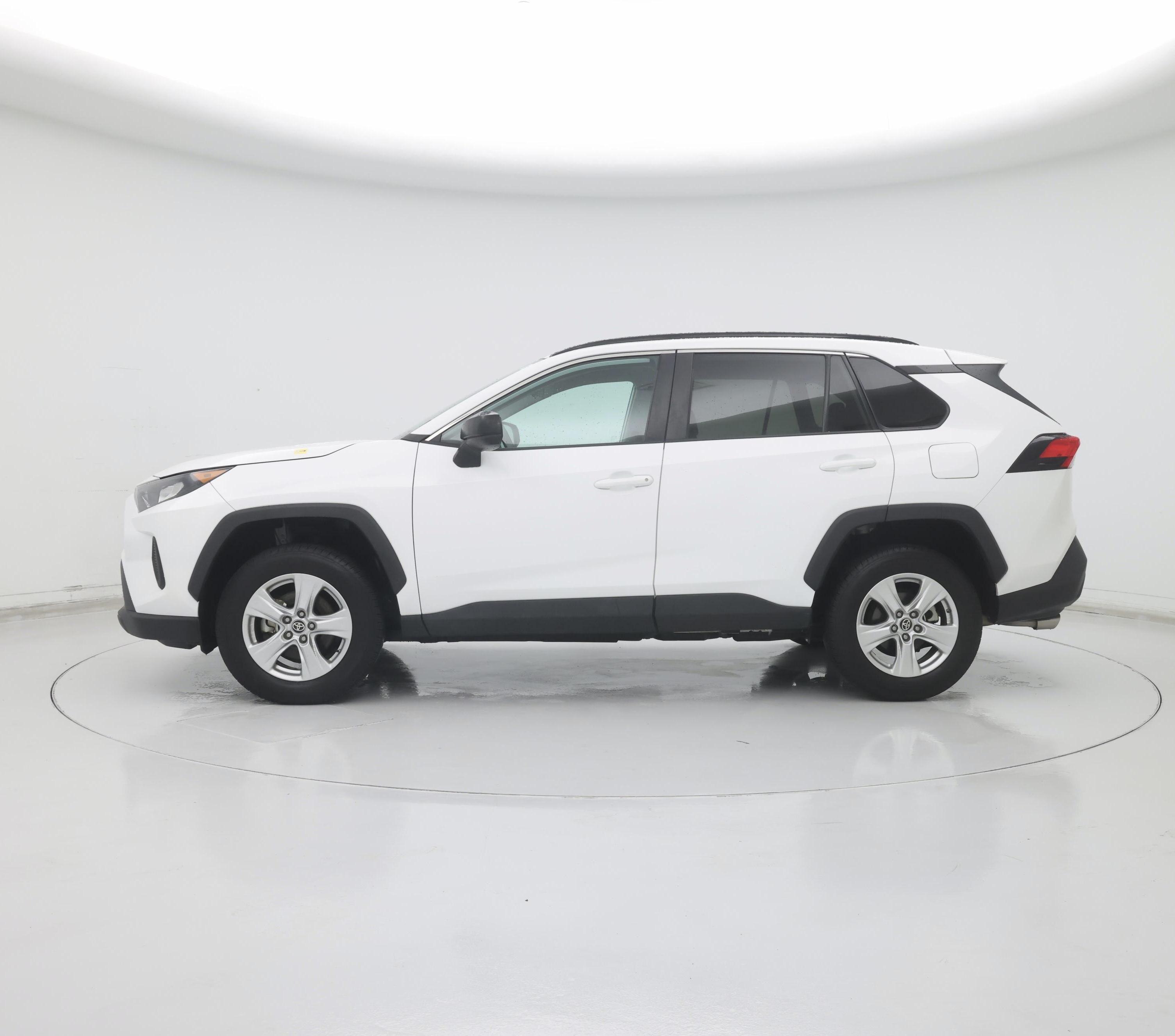 Thumbnail: 2021 Toyota RAV4 - 3