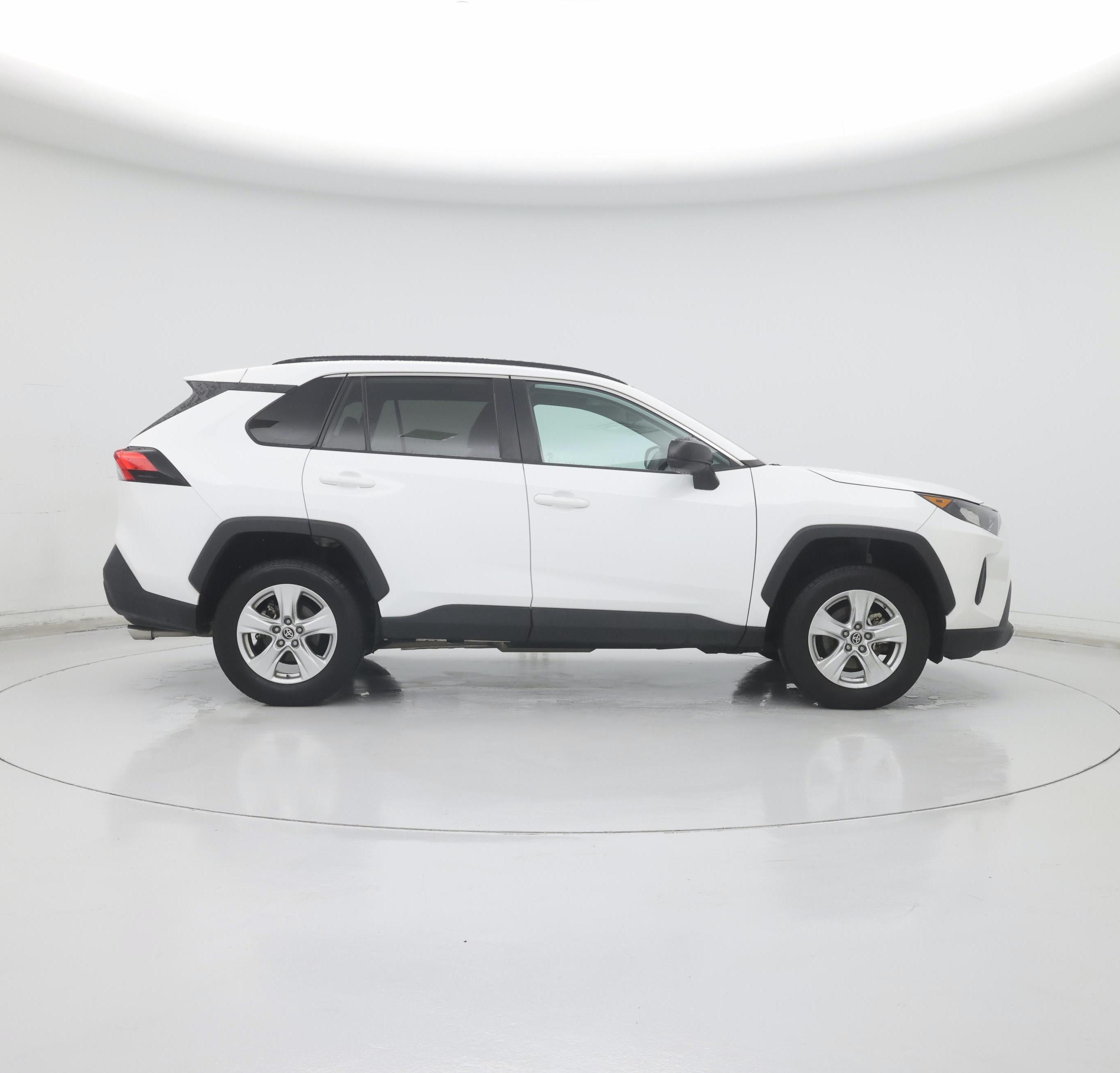 Thumbnail: 2021 Toyota RAV4 - 7