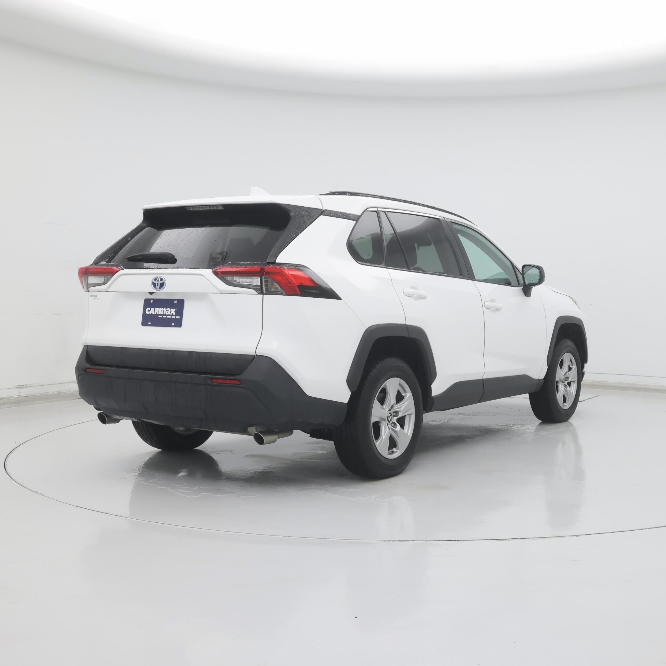 Thumbnail: 2021 Toyota RAV4 - 8