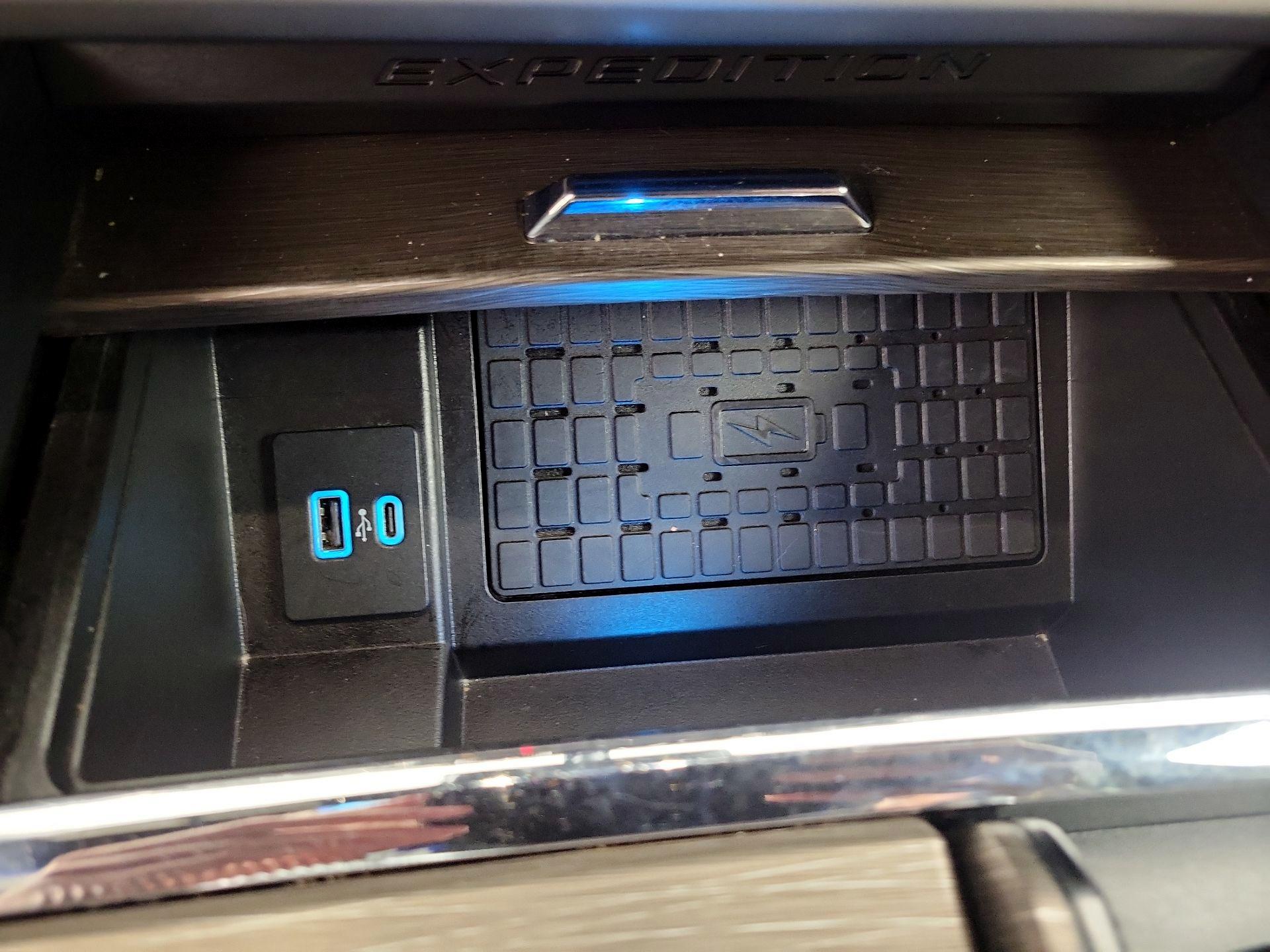 Thumbnail: 2024 Ford Expedition MAX - 18