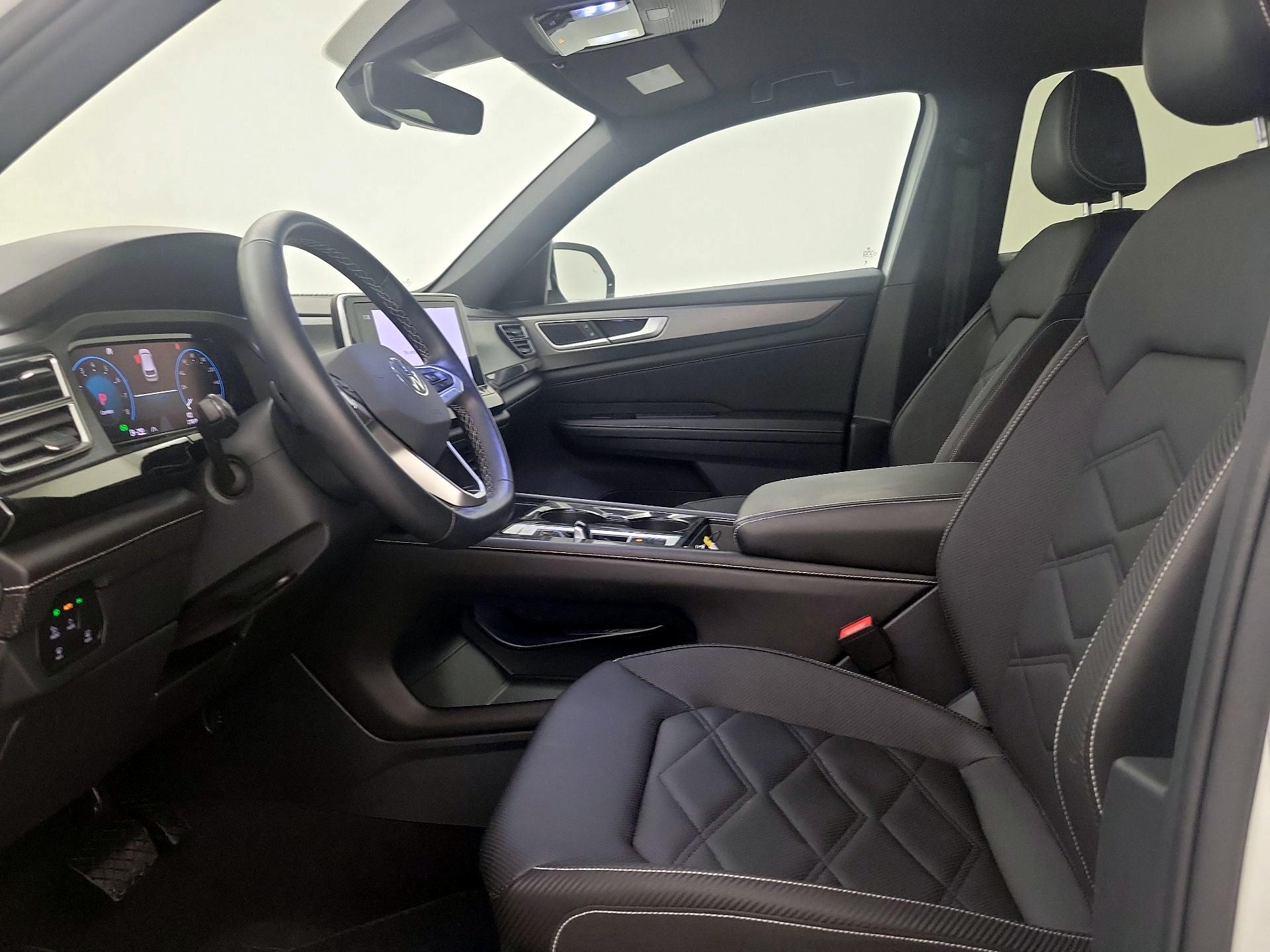 Thumbnail: 2025 Volkswagen Atlas - 11