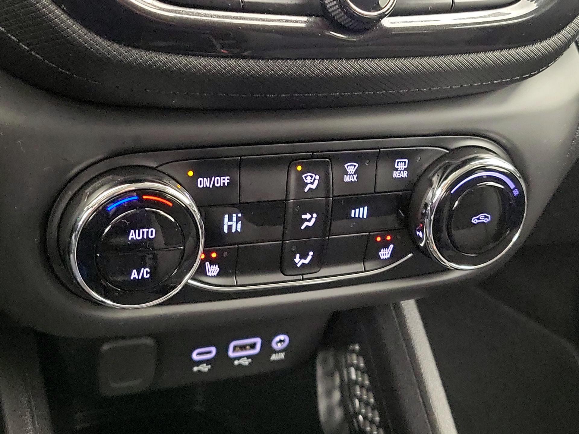 Thumbnail: 2023 Chevrolet TrailBlazer - 16